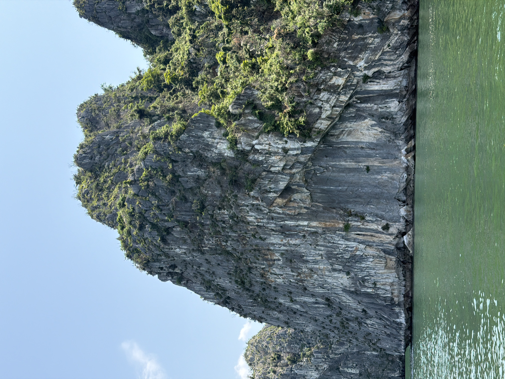 Witnesses capture Ha Long Bay's limestone karsts, emerald waters
