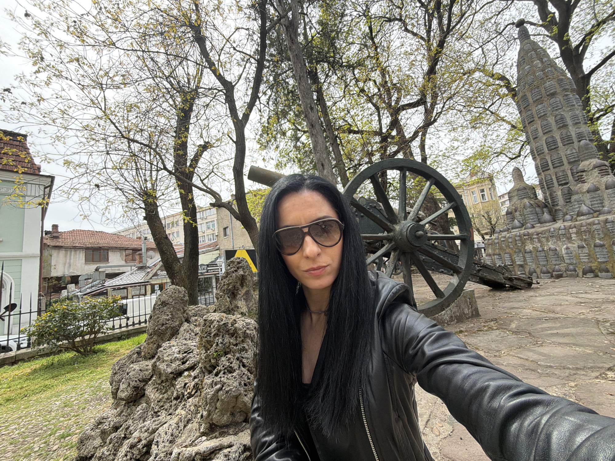 Tourist visits Pleven war memorial complex in Bulgaria