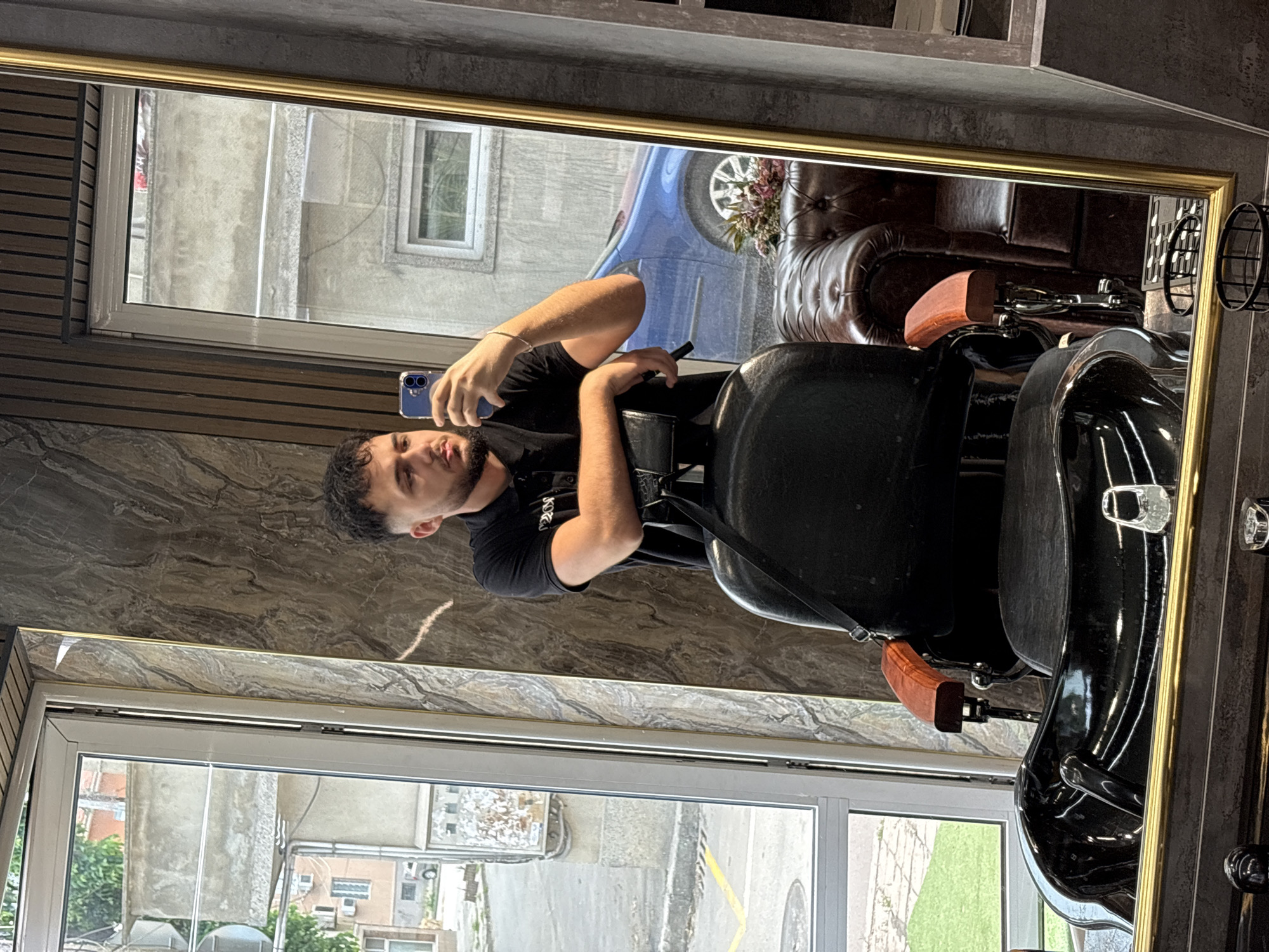 Customer gets haircut, treatment at Varna barbershop