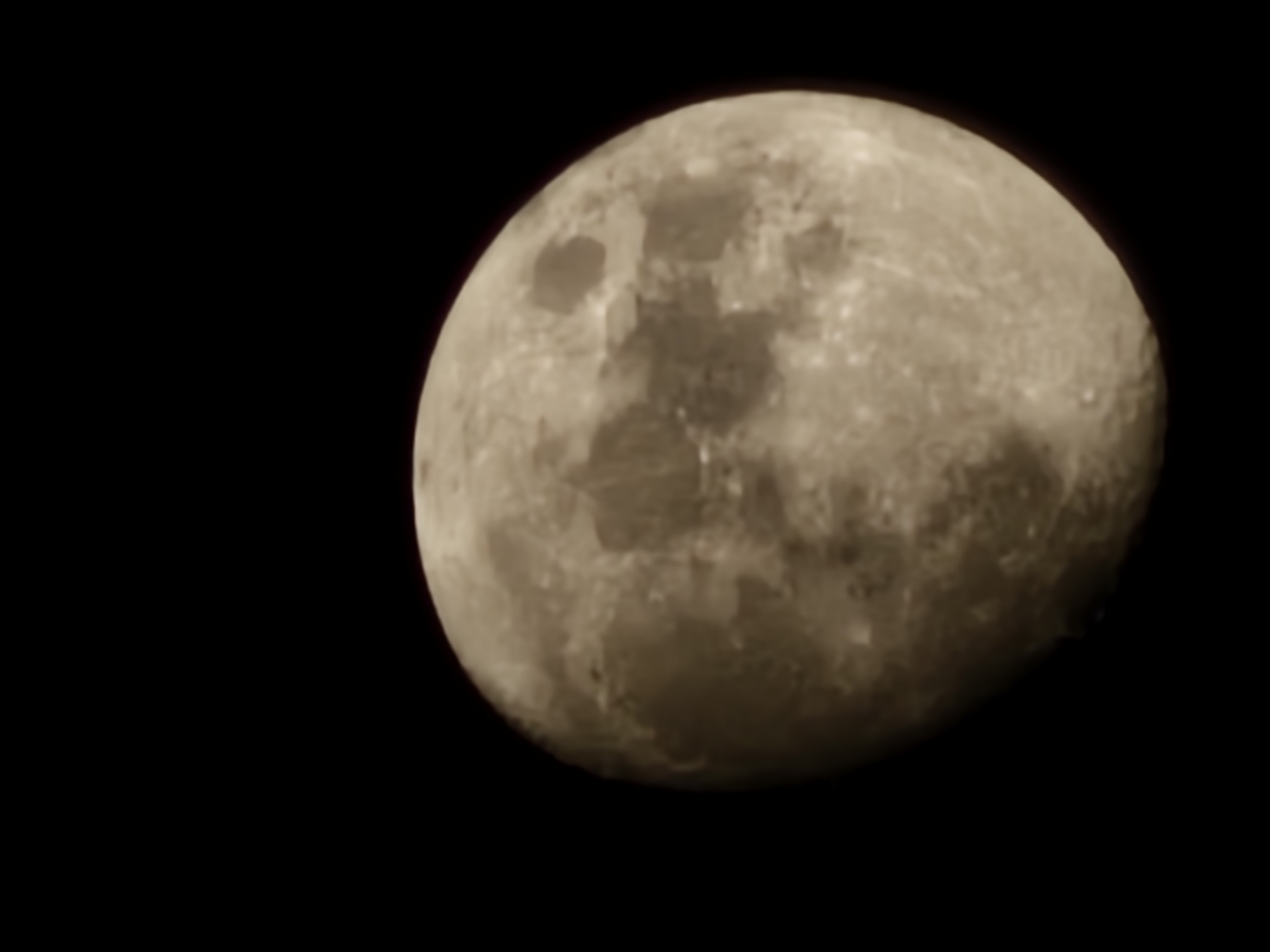 Evening observations in Esch-sur-Alzette include moon, aircraft, flag