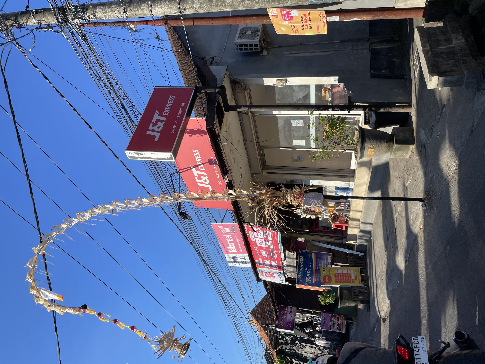 Morning ride through North Kuta's streets, construction, and rice paddies