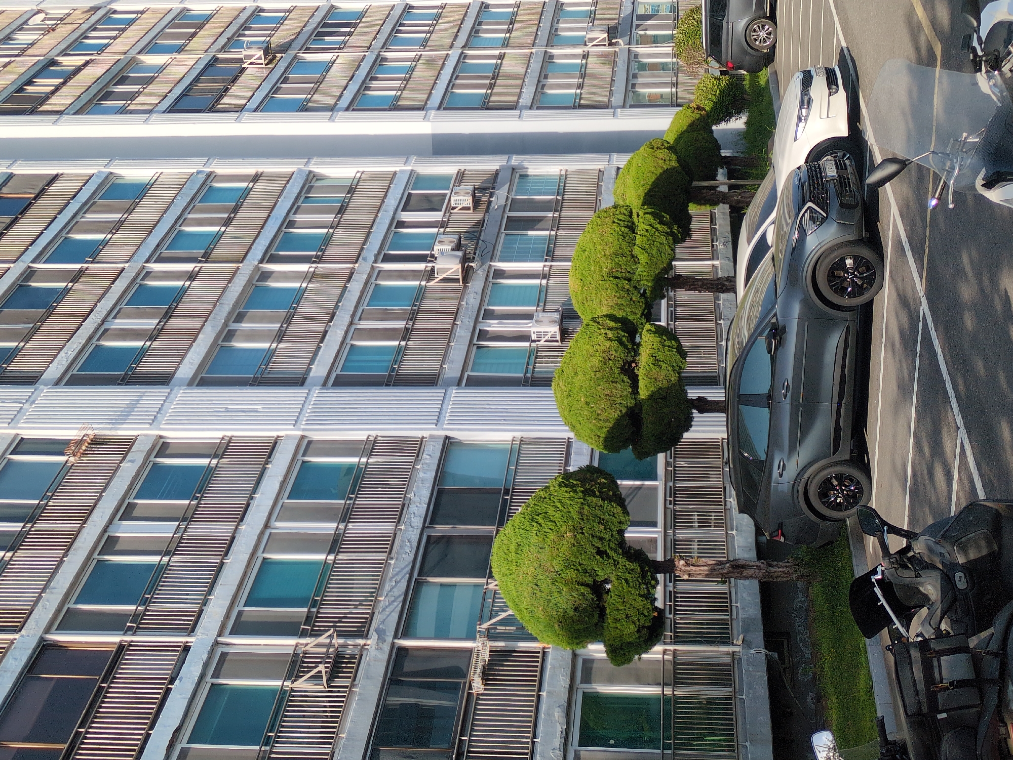 Quiet street scenes documented across Ulsan, South Korea