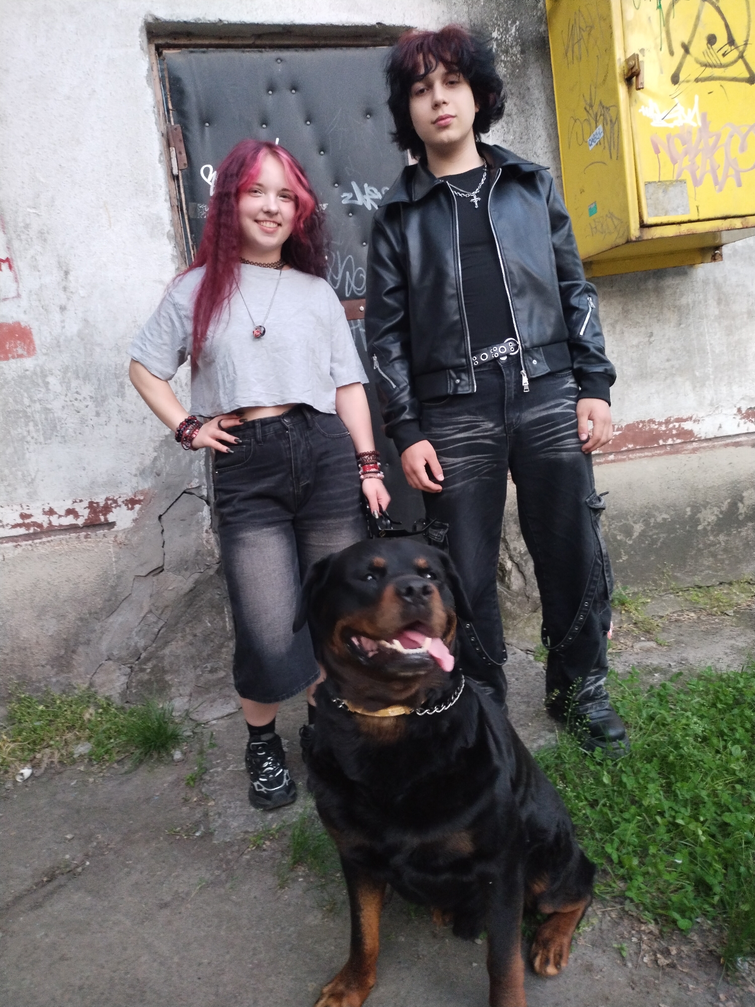 Evening street scenes captured across Horishni Plavni, Ukraine