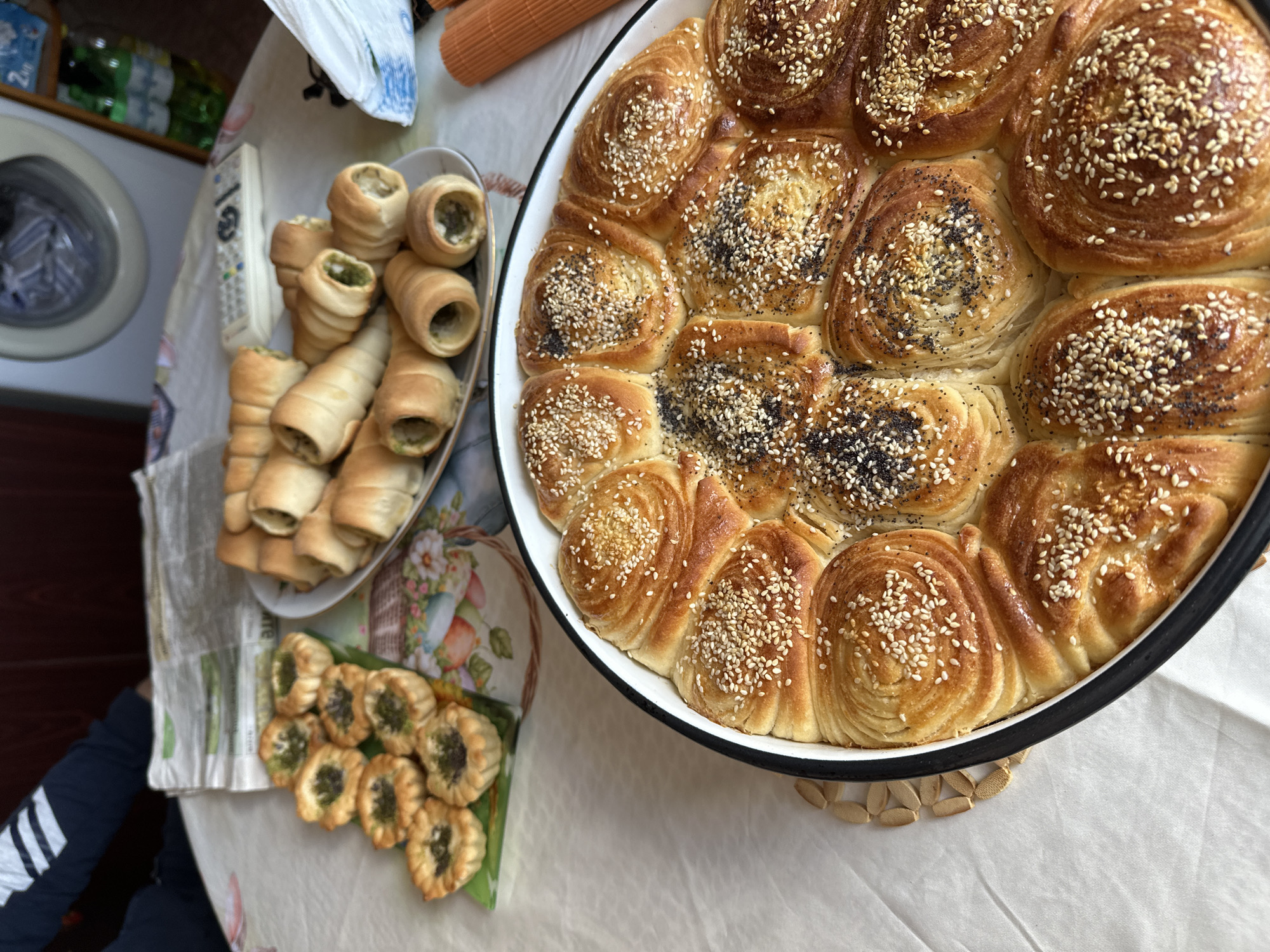 Morning scenes in Burgas: fresh baked goods and dog