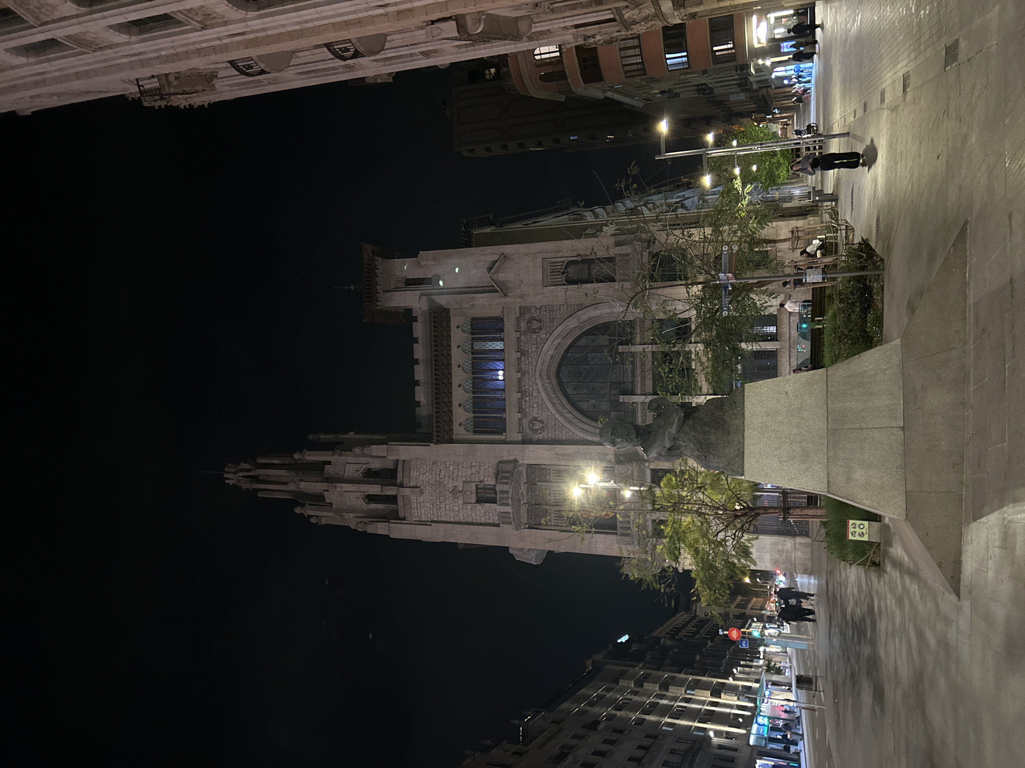 Nighttime skateboarding activity observed near Barcelona City Hall