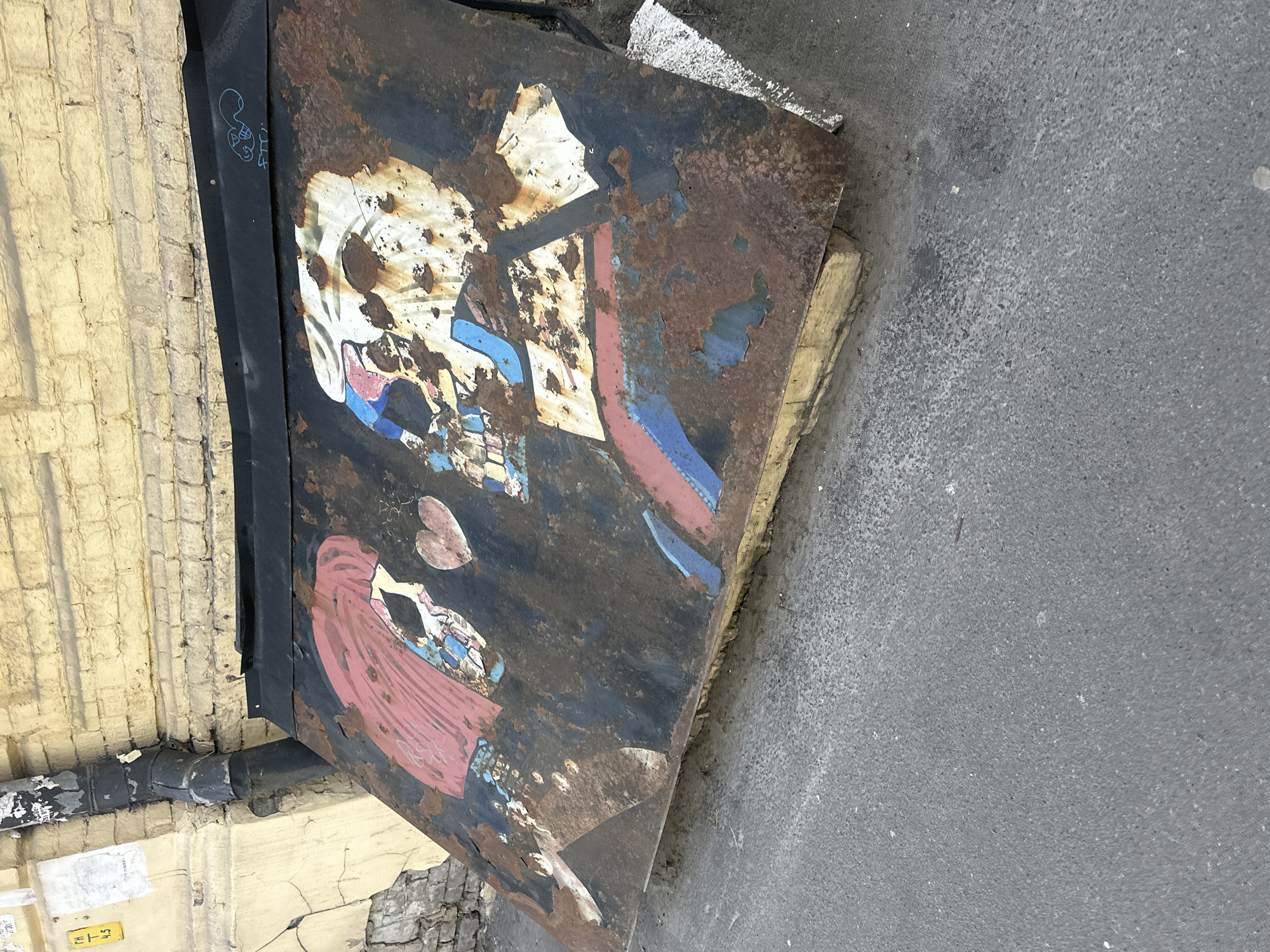 Street scenes documented in Kyiv neighborhood