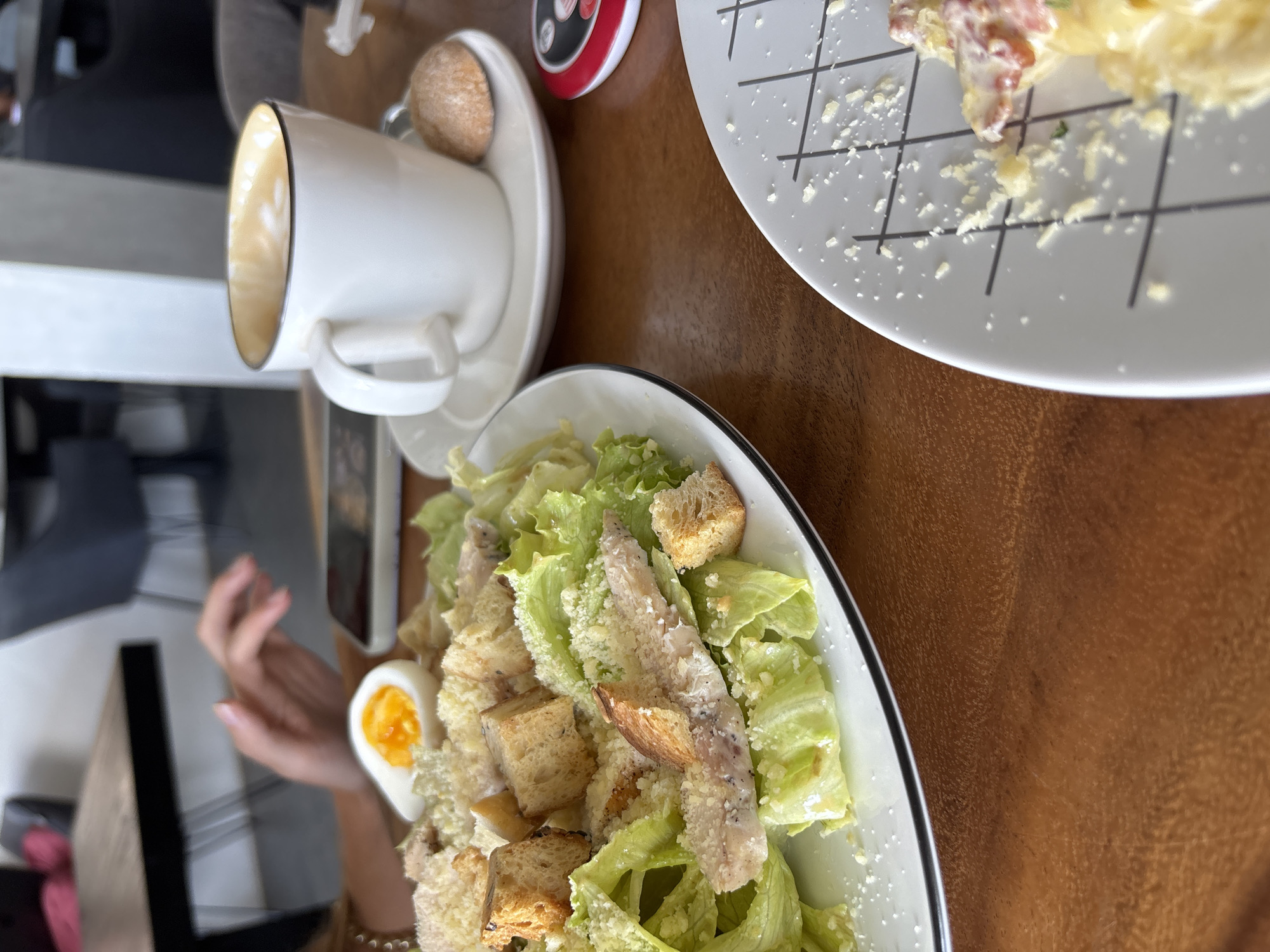 Late night dining session documented in Kuta Selatan restaurant