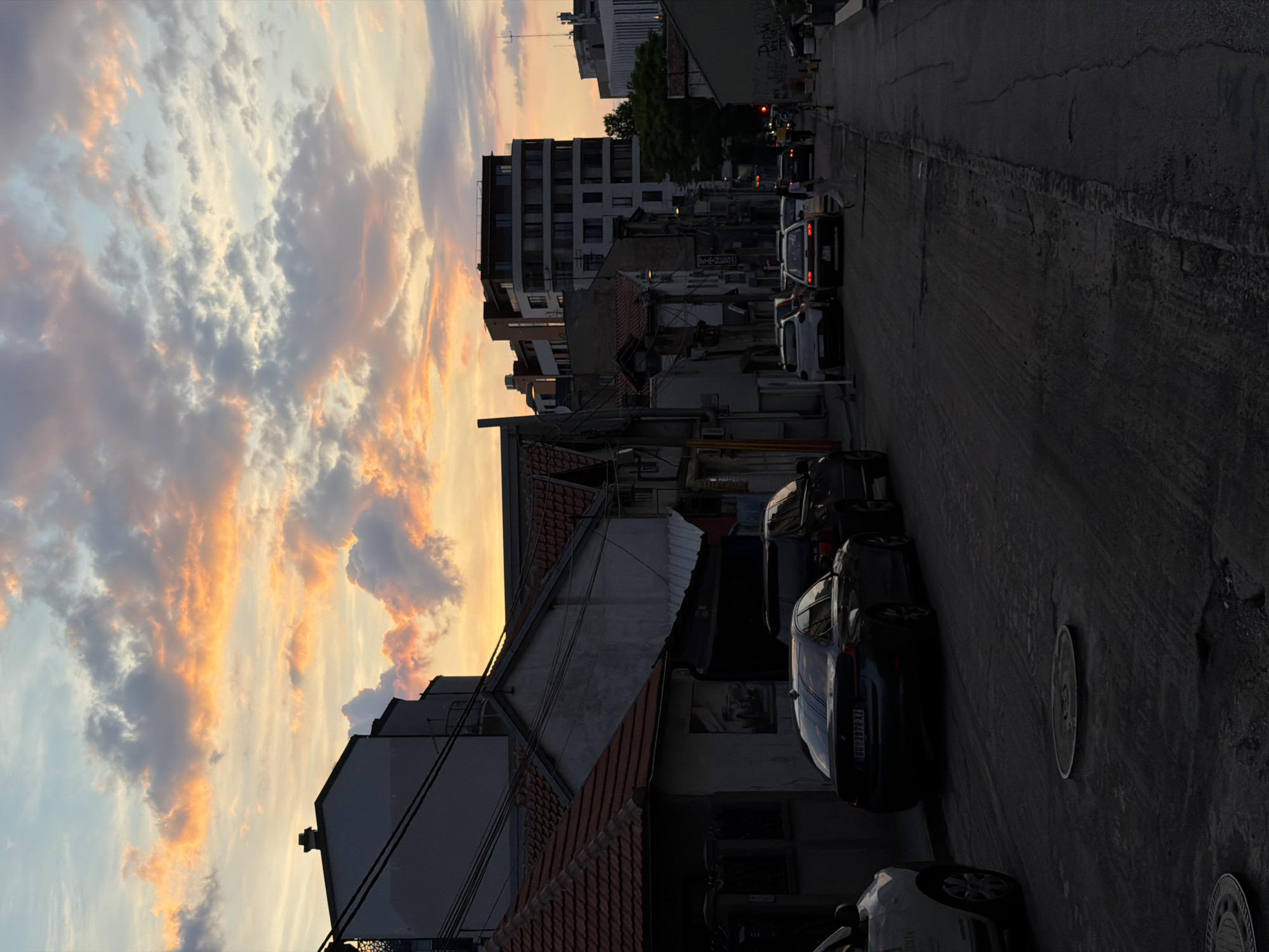 Evening street life documented across Belgrade's Vracar district