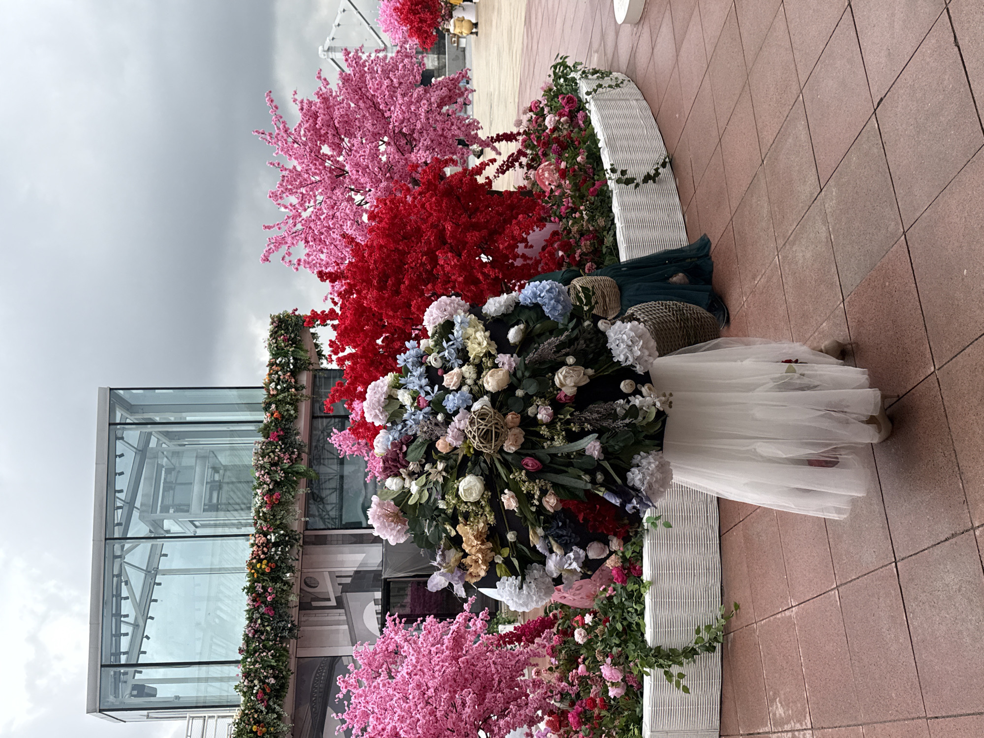 Artificial flower installation documented in Moscow under overcast skies