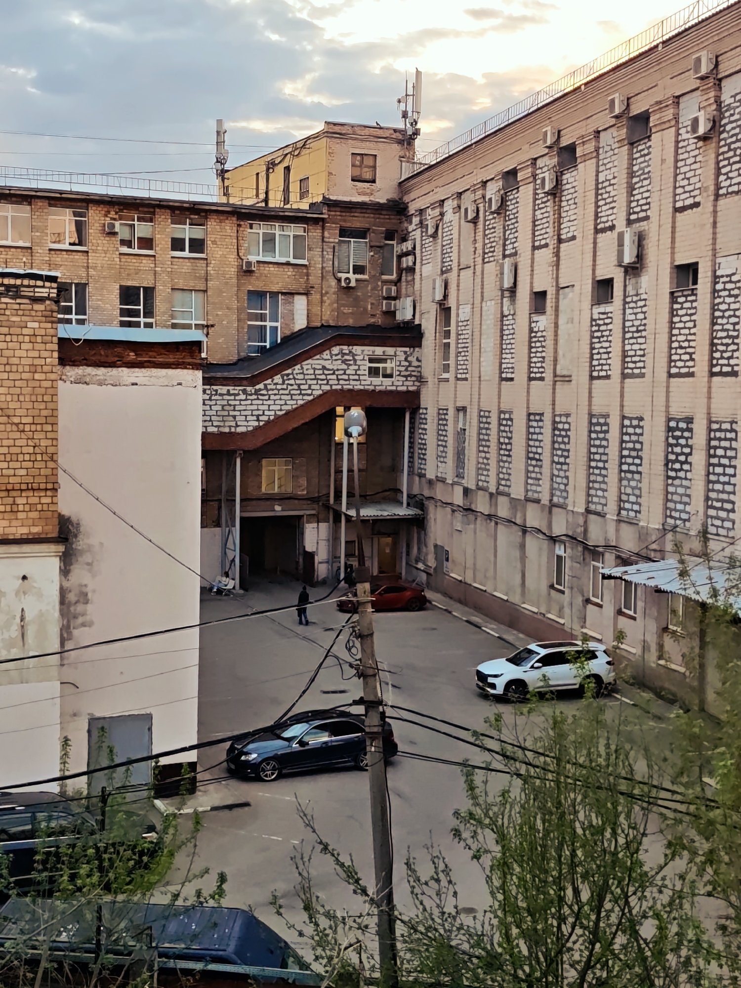 Individual documents Dmitrov cityscape in 11-minute photo survey