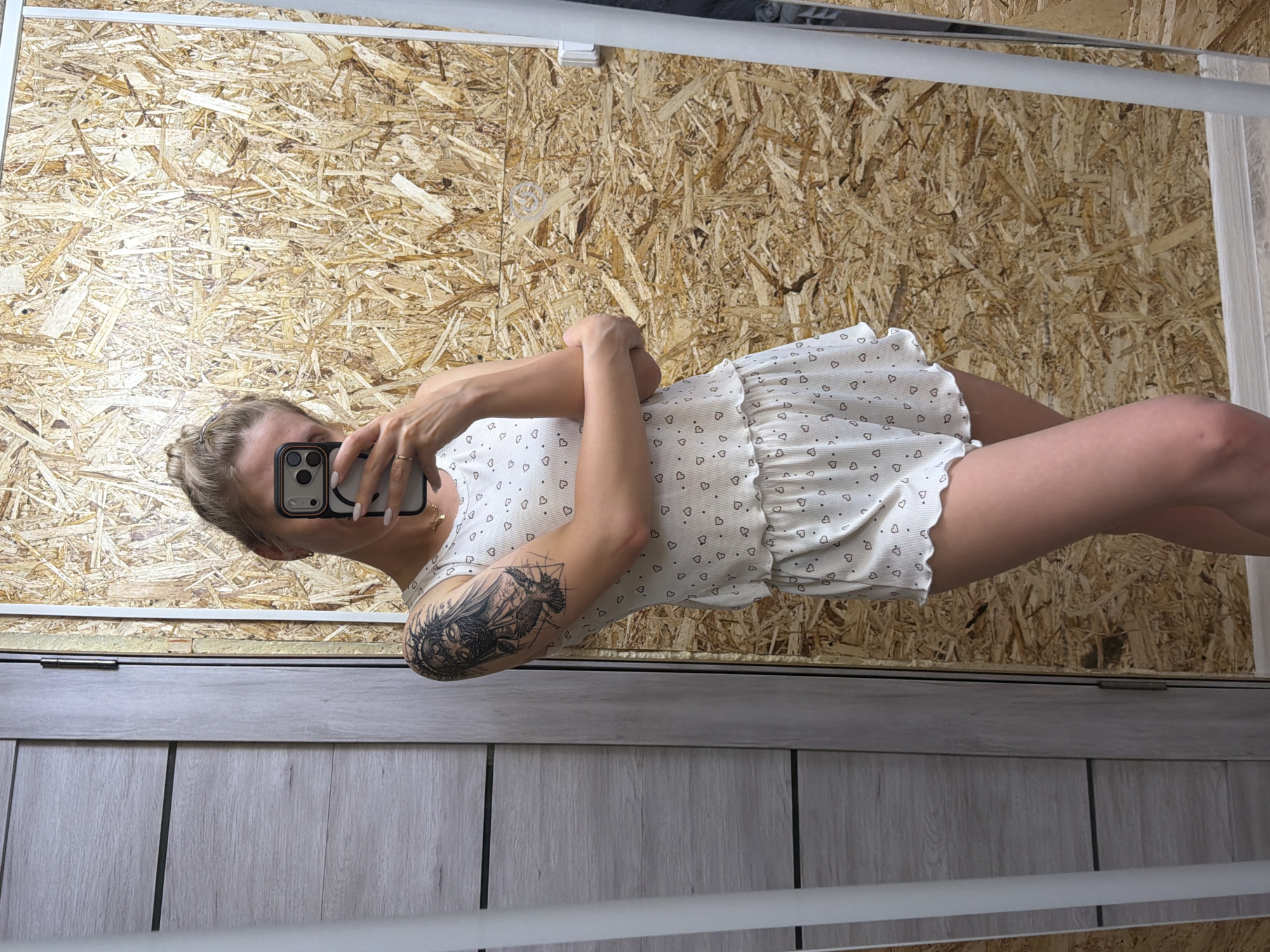 Woman's daily routine documented through photos in Chaikovsky, Russia