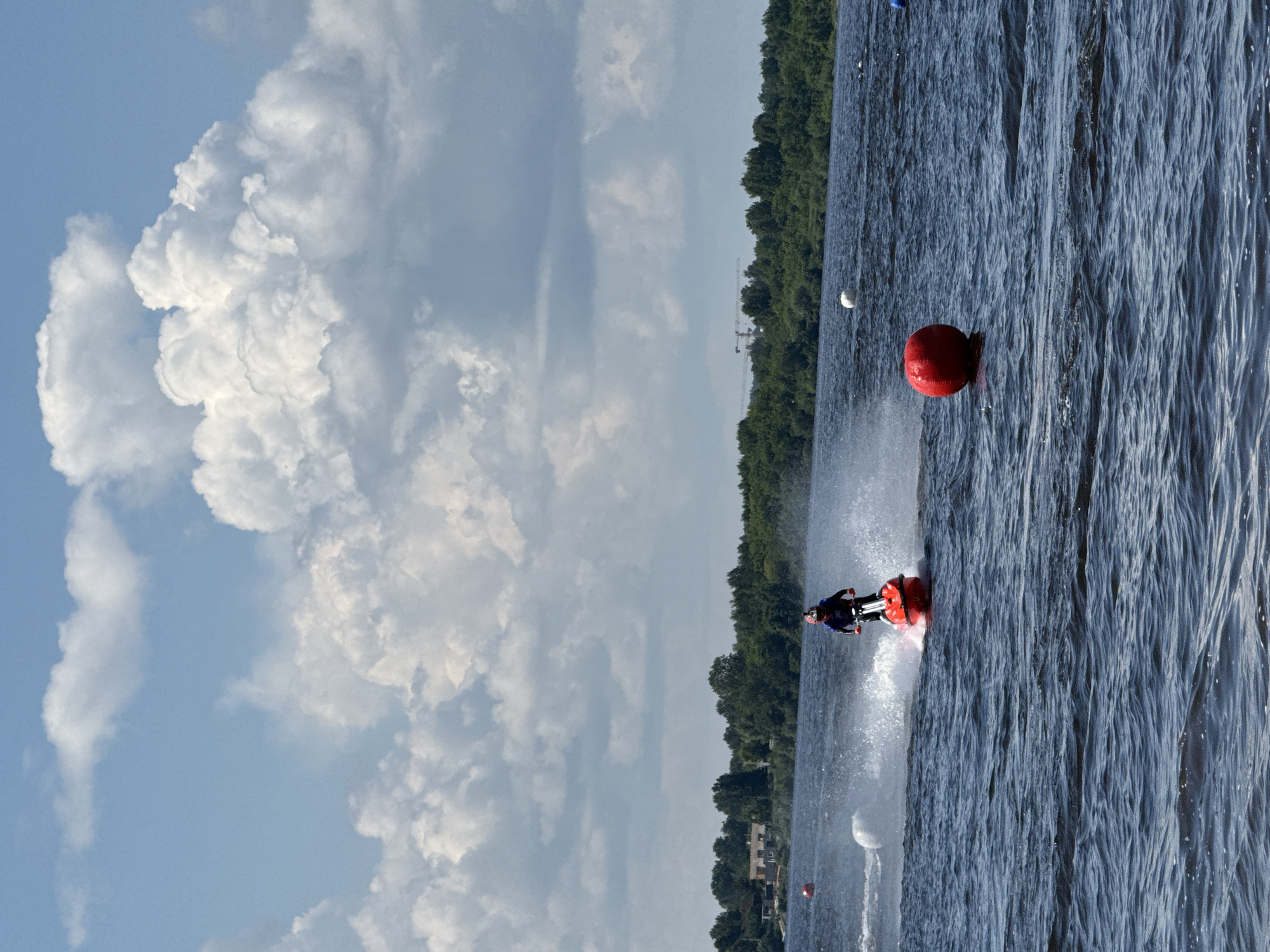 Jet ski race draws crowds to Perm waterfront