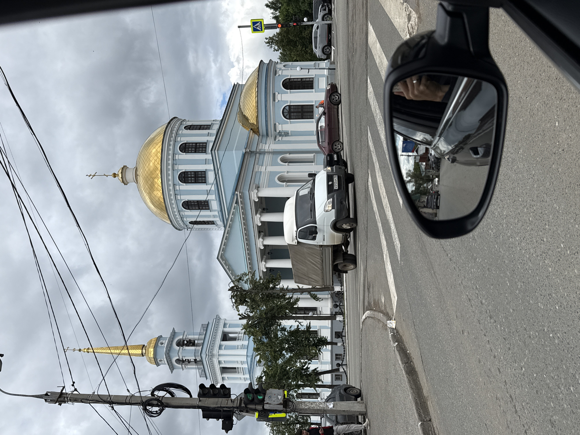 Morning drive through Votkinsk with food and church views