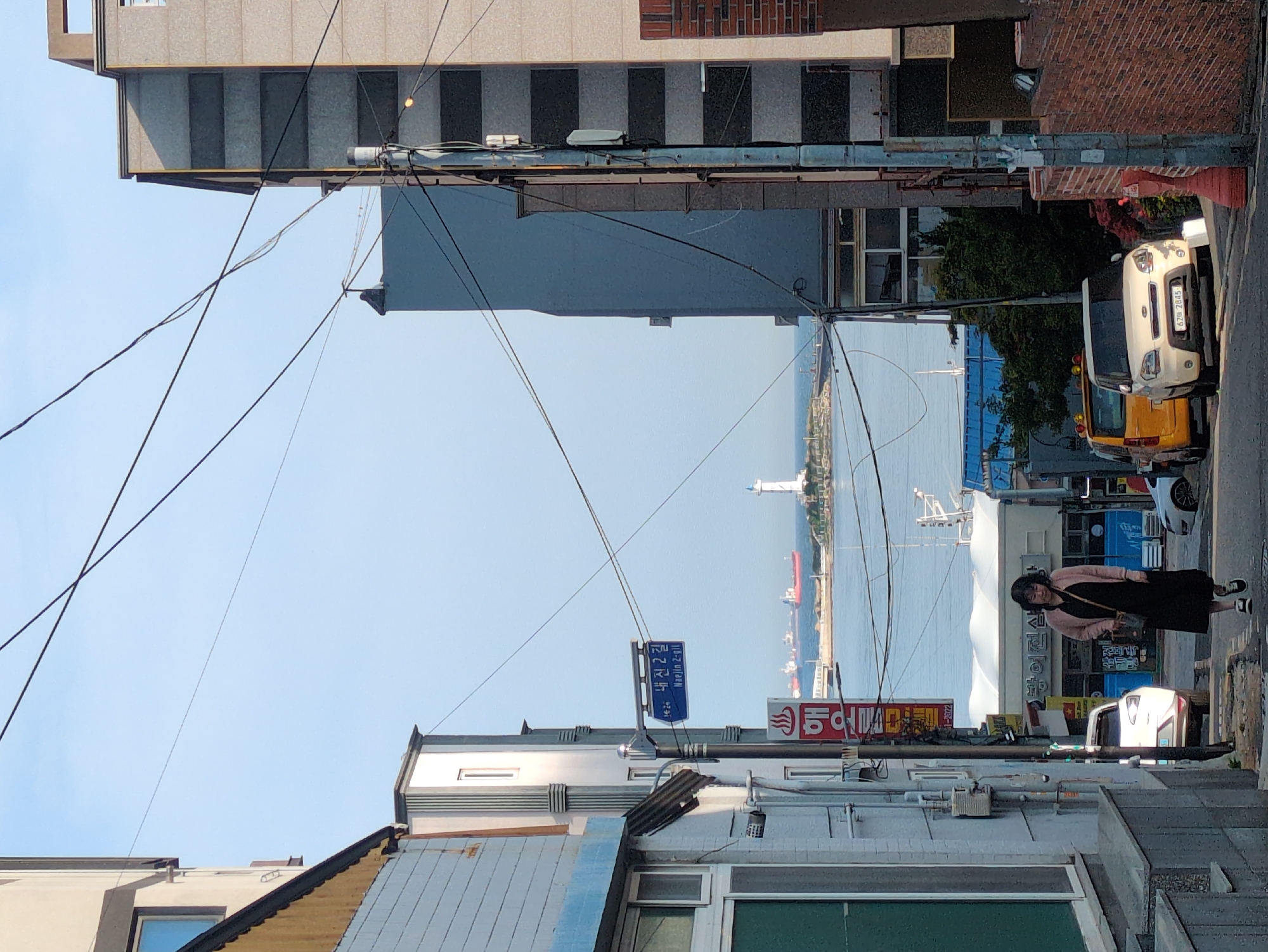 Morning street scenes captured in Ulsan harbor district