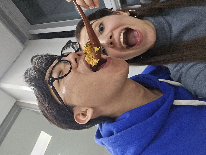 Young adults share meals, selfies in Daegu kitchen gathering