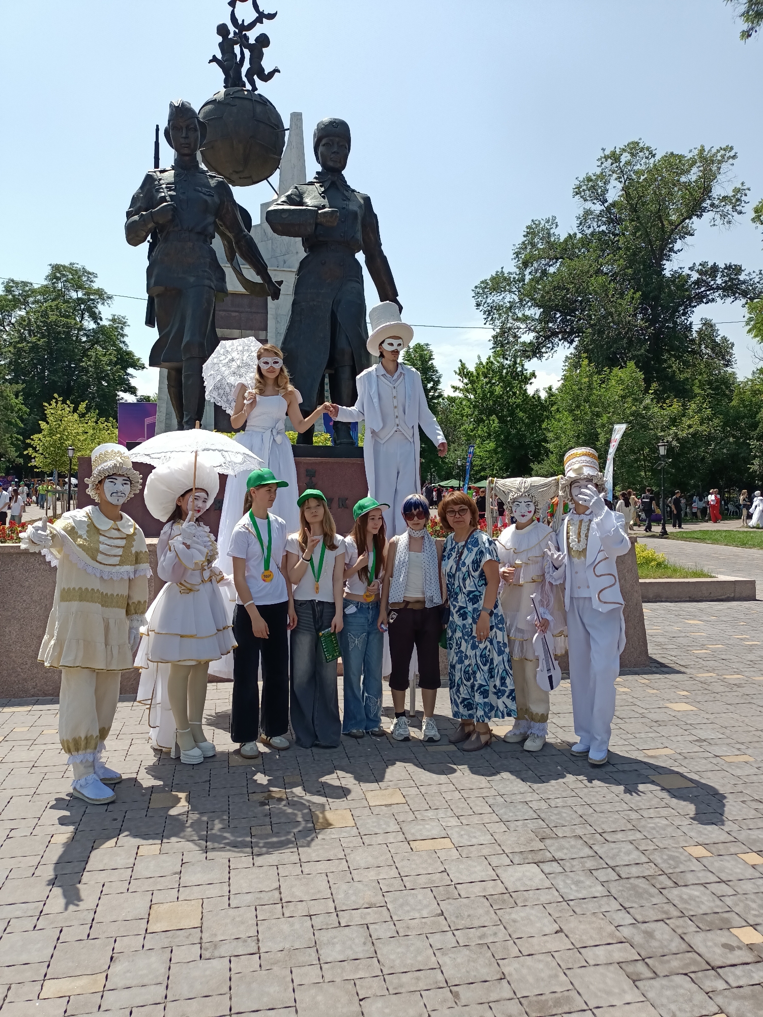 BALAFEST cultural festival draws families to Almaty park celebration