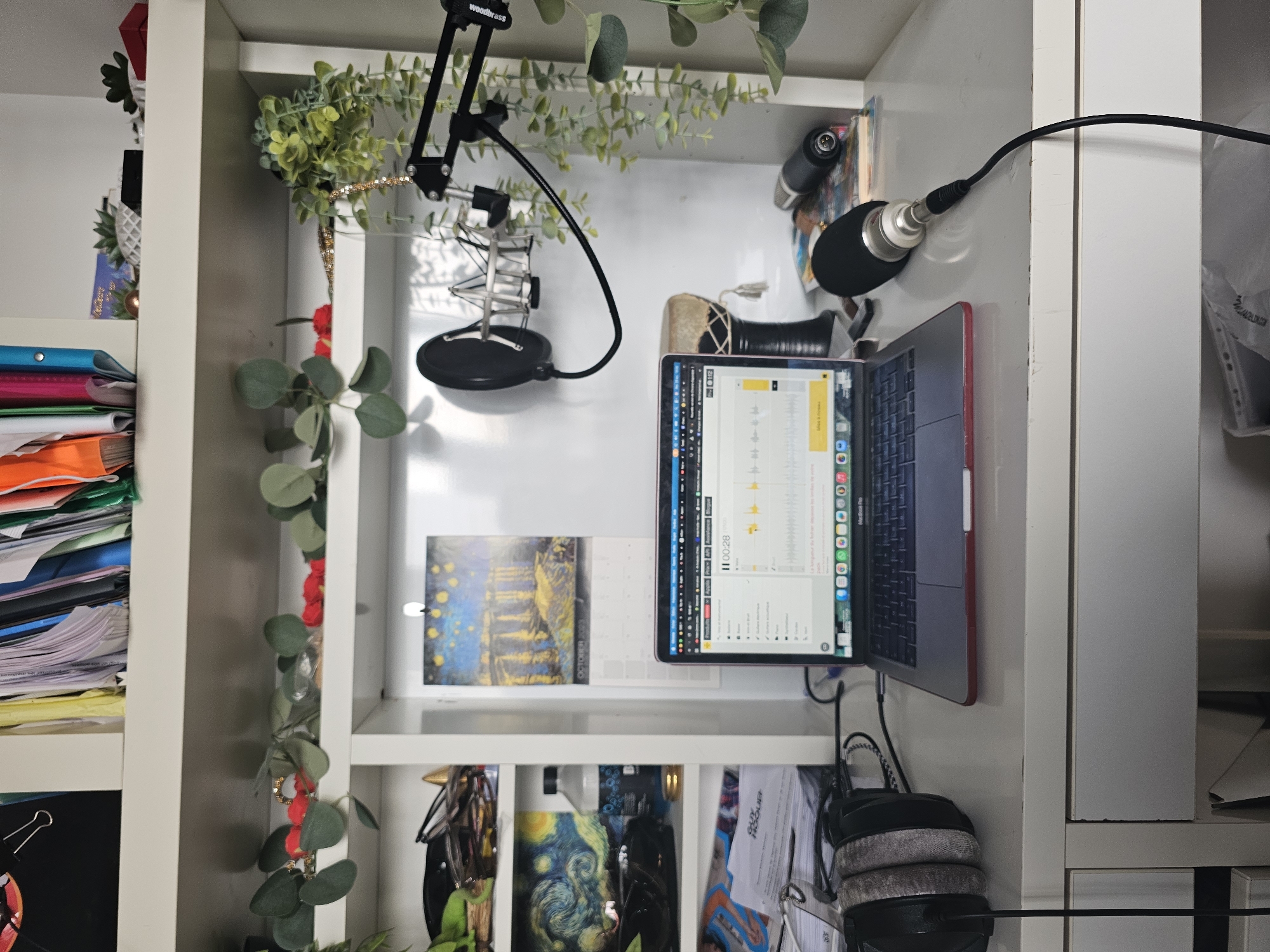 Audio editing workspace captured in Pantin, France