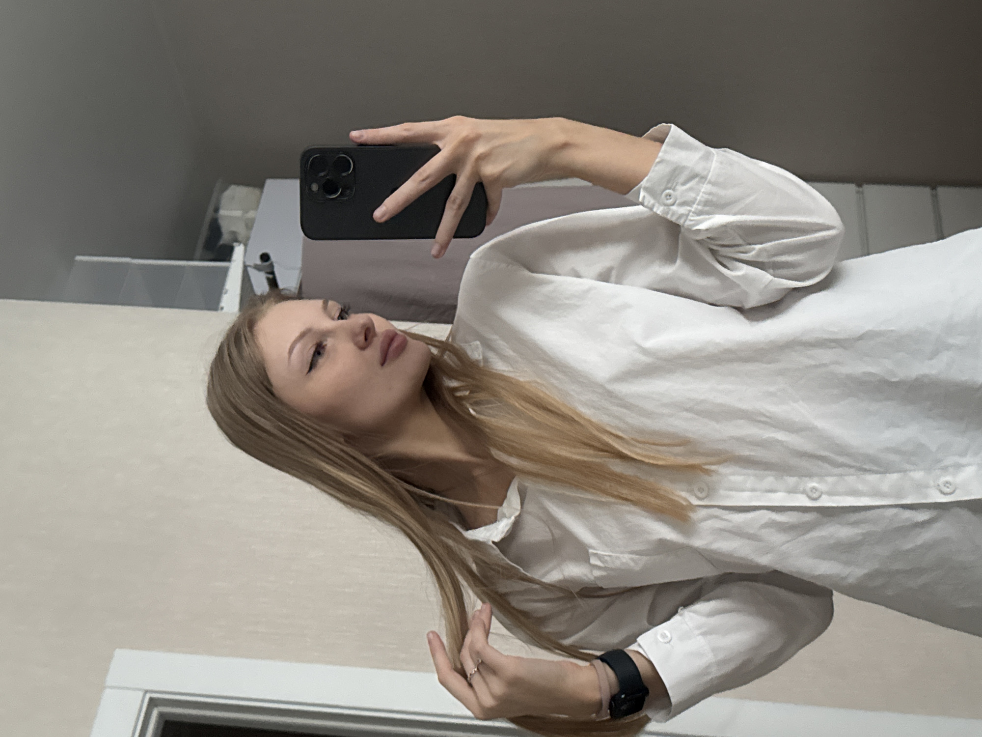 Indoor selfie session and diamond painting crafts in Perm