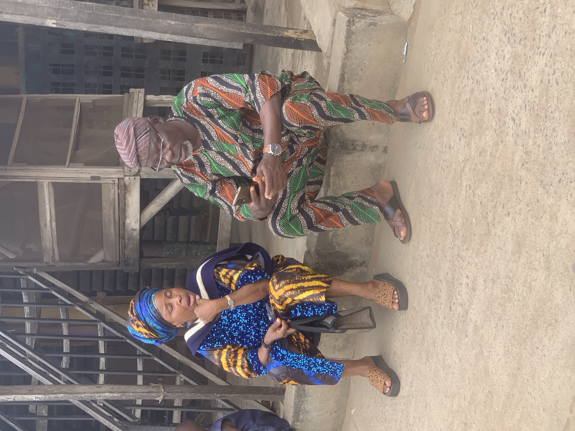 Street life and commerce on a Shagamu morning