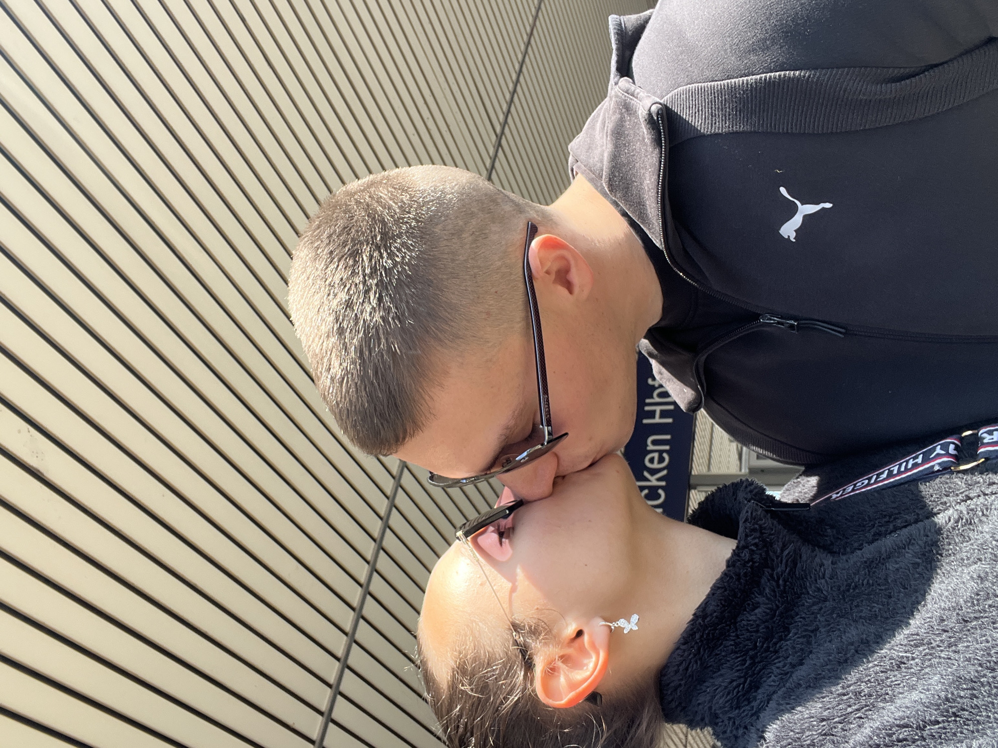 Couple shares intimate moments captured in Saarbrücken photos