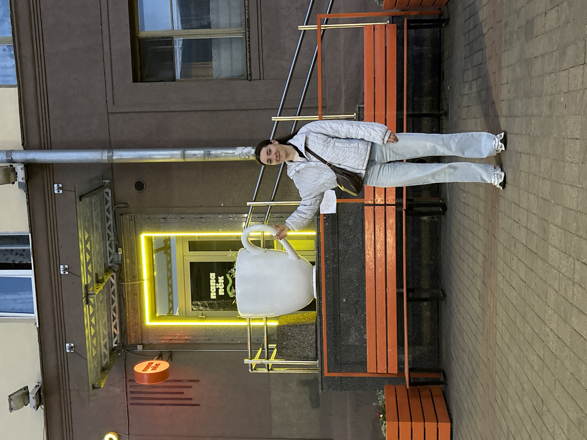 Evening street life documented across Minsk during 10-minute span