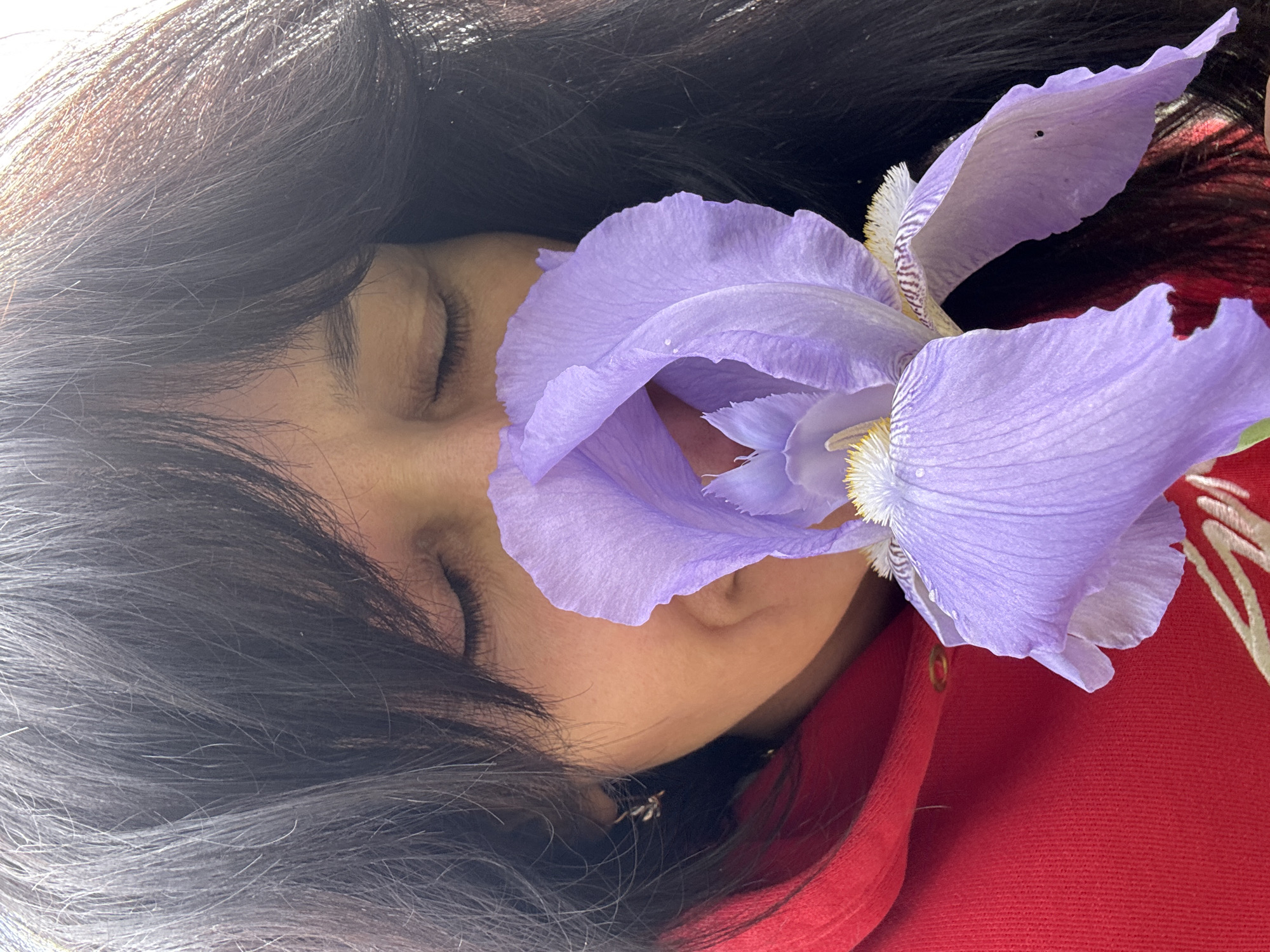 Morning flower portrait session captured in Chaikovsky garden