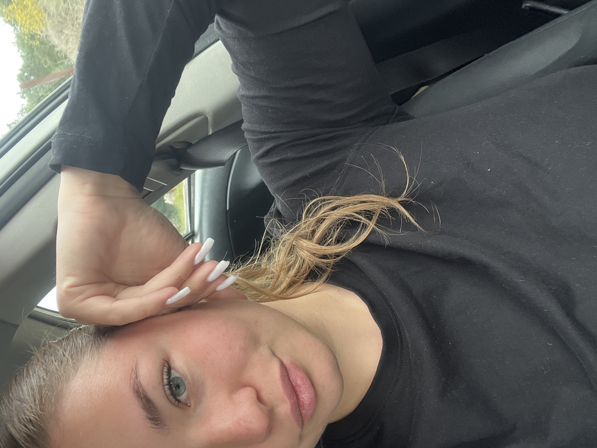 Morning road journey documented by passengers in Montenegro
