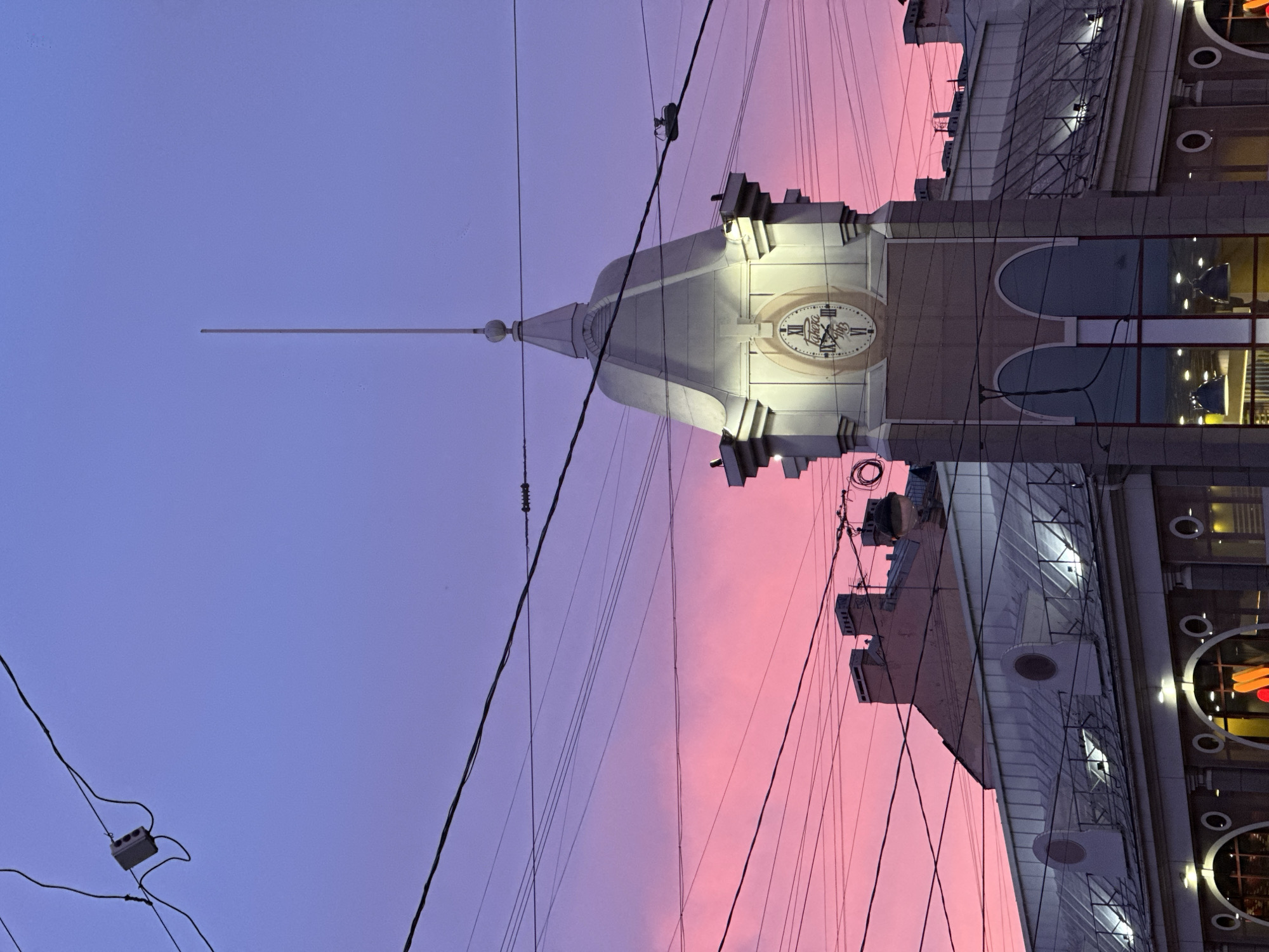 Twilight walk through Saint Petersburg's historic waterfront and streets