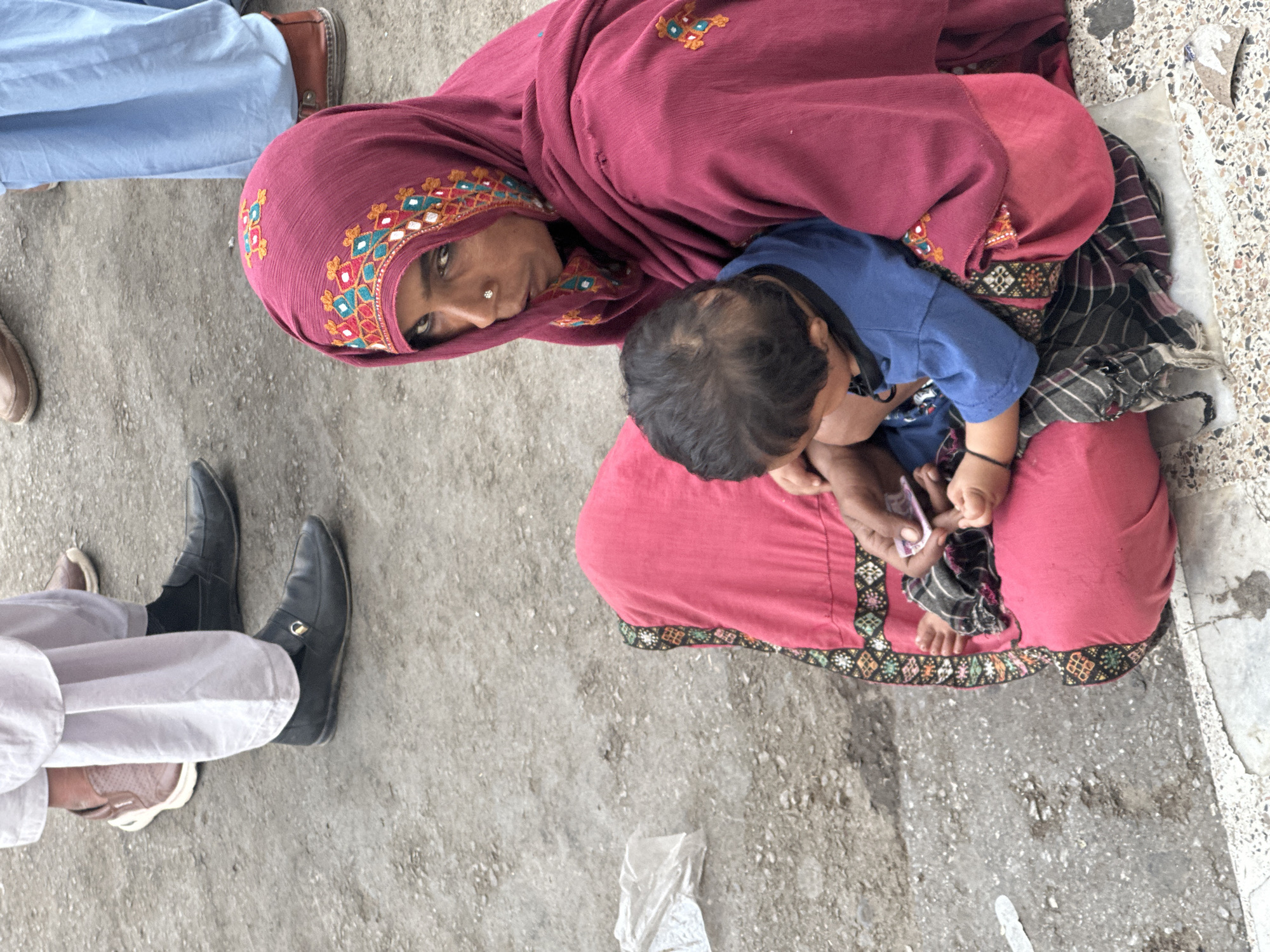 Daily life documented across Quetta streets during midday hours