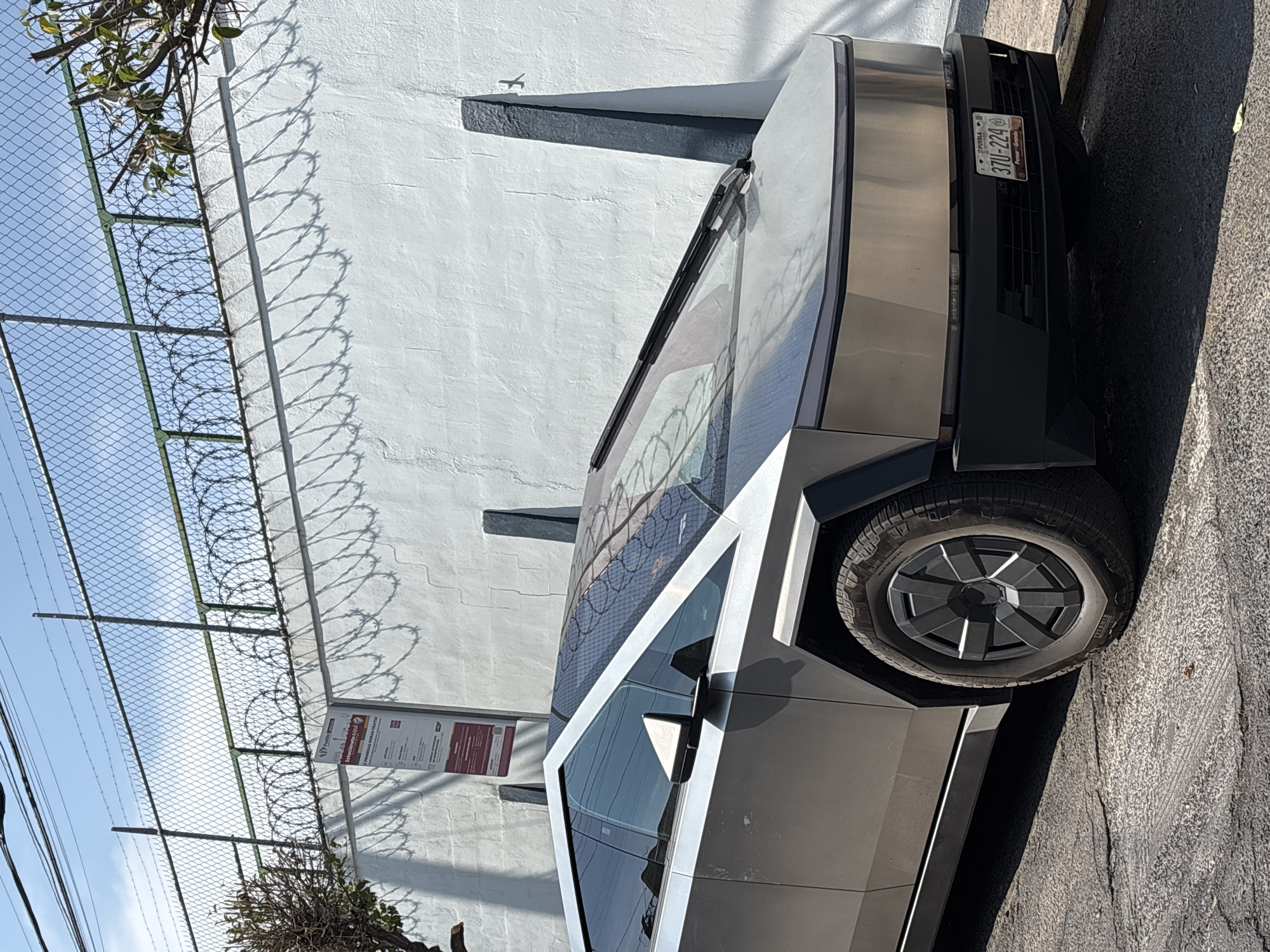 Tesla Cybertruck spotted on Puebla street