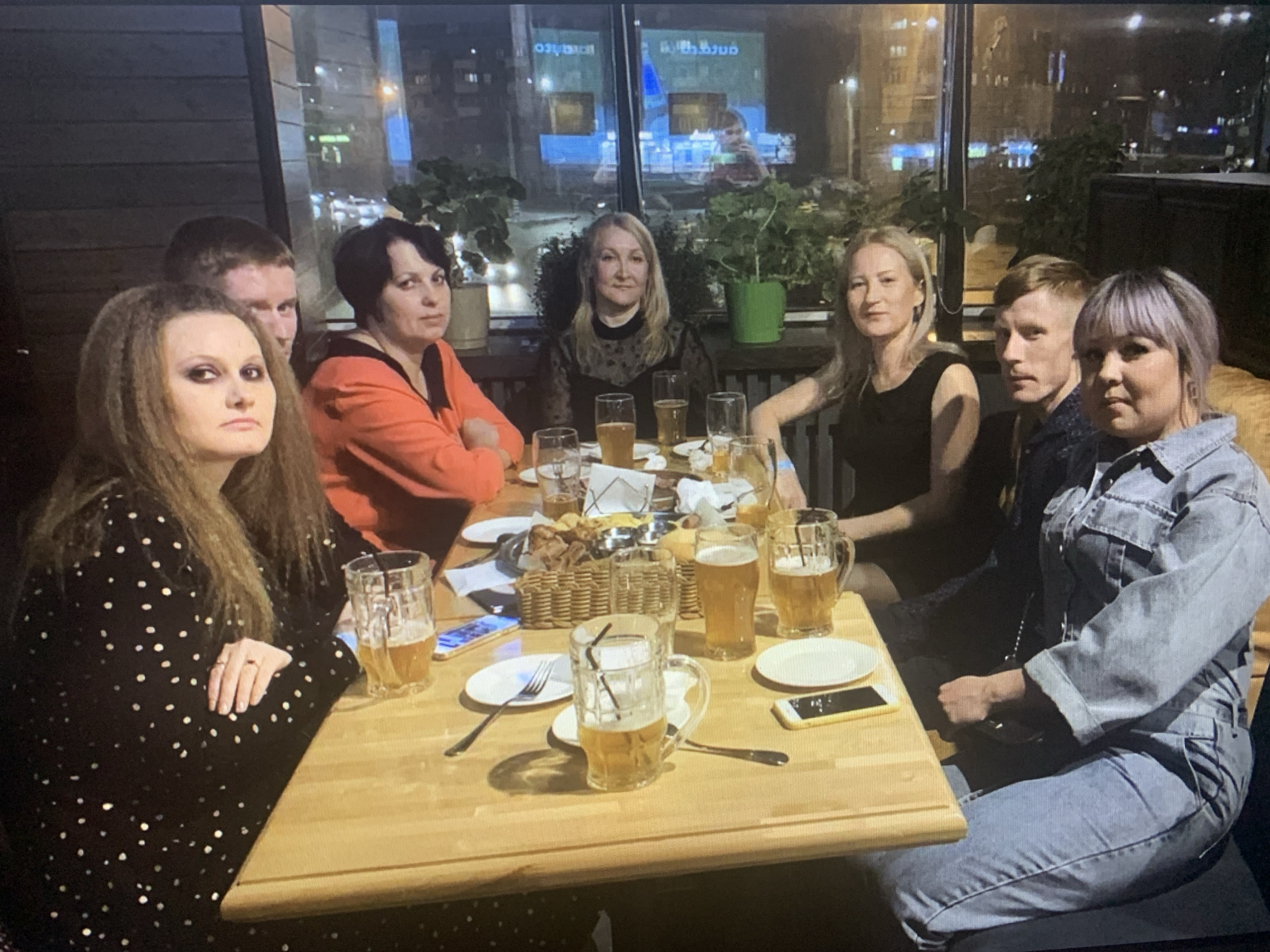 Group dining observed at Izhevsk restaurant early morning