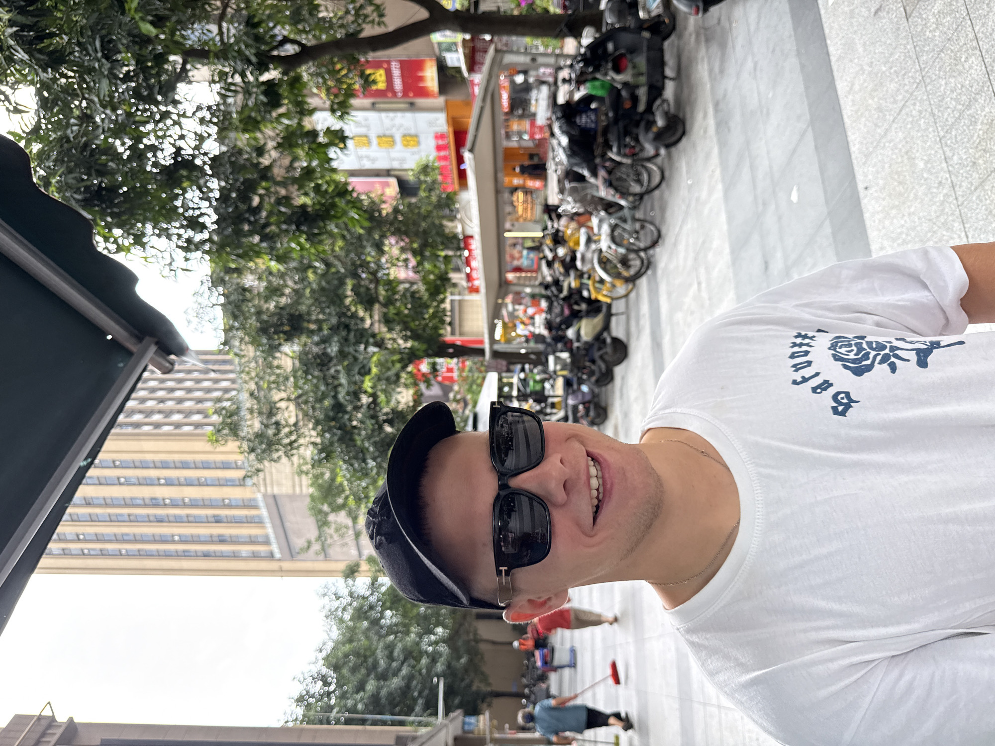 Quiet morning activity on a Haizhu District pedestrian street