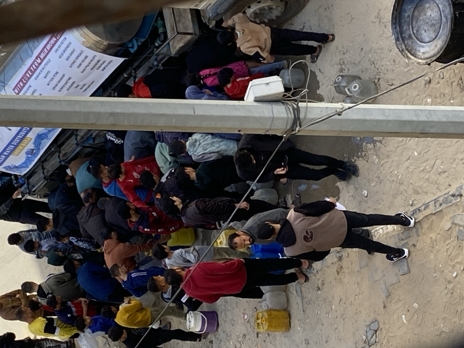 Khan Yunis: Water distribution, destruction, daily life documented