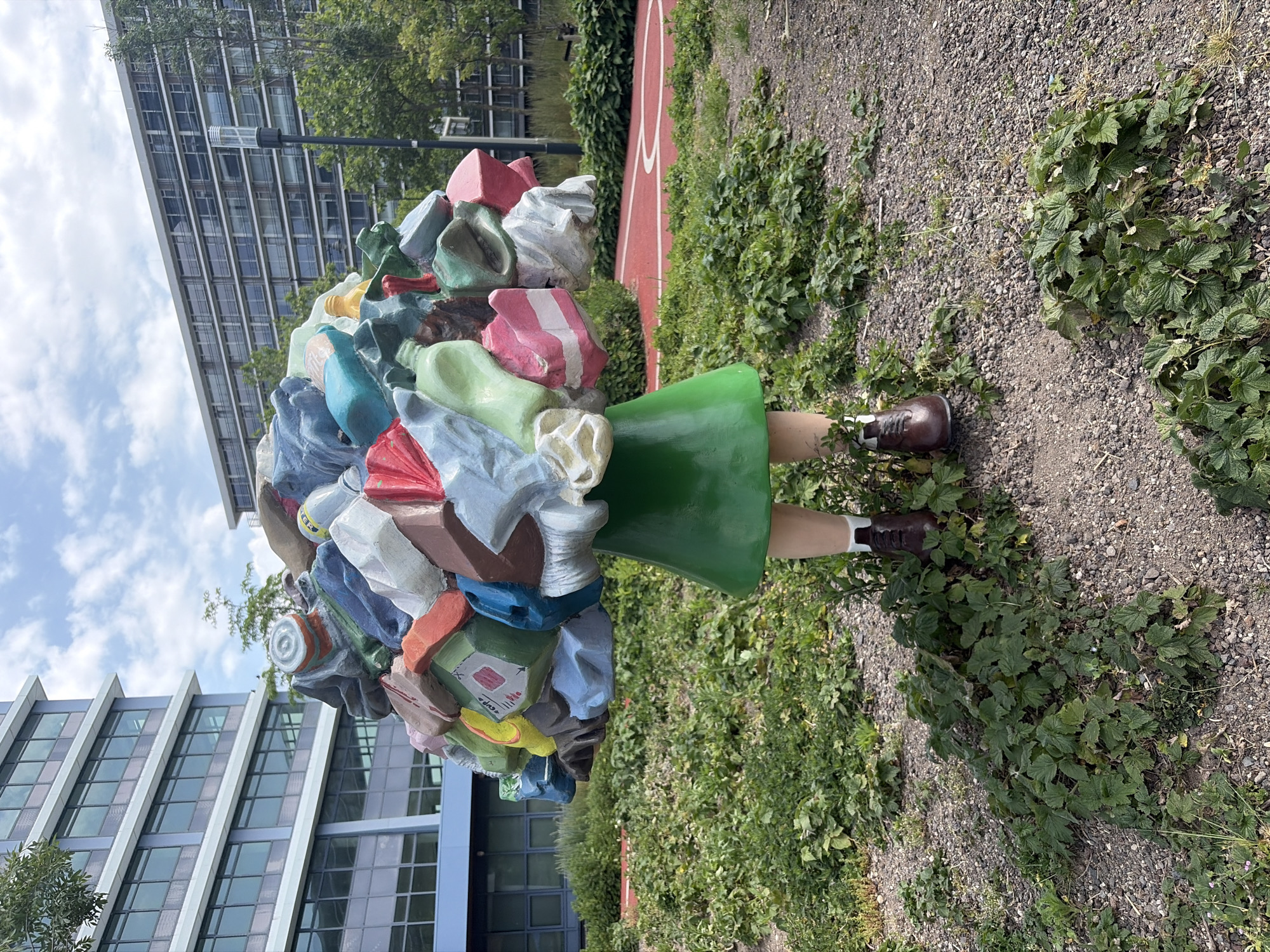 Public art and modern architecture documented in Rijswijk park