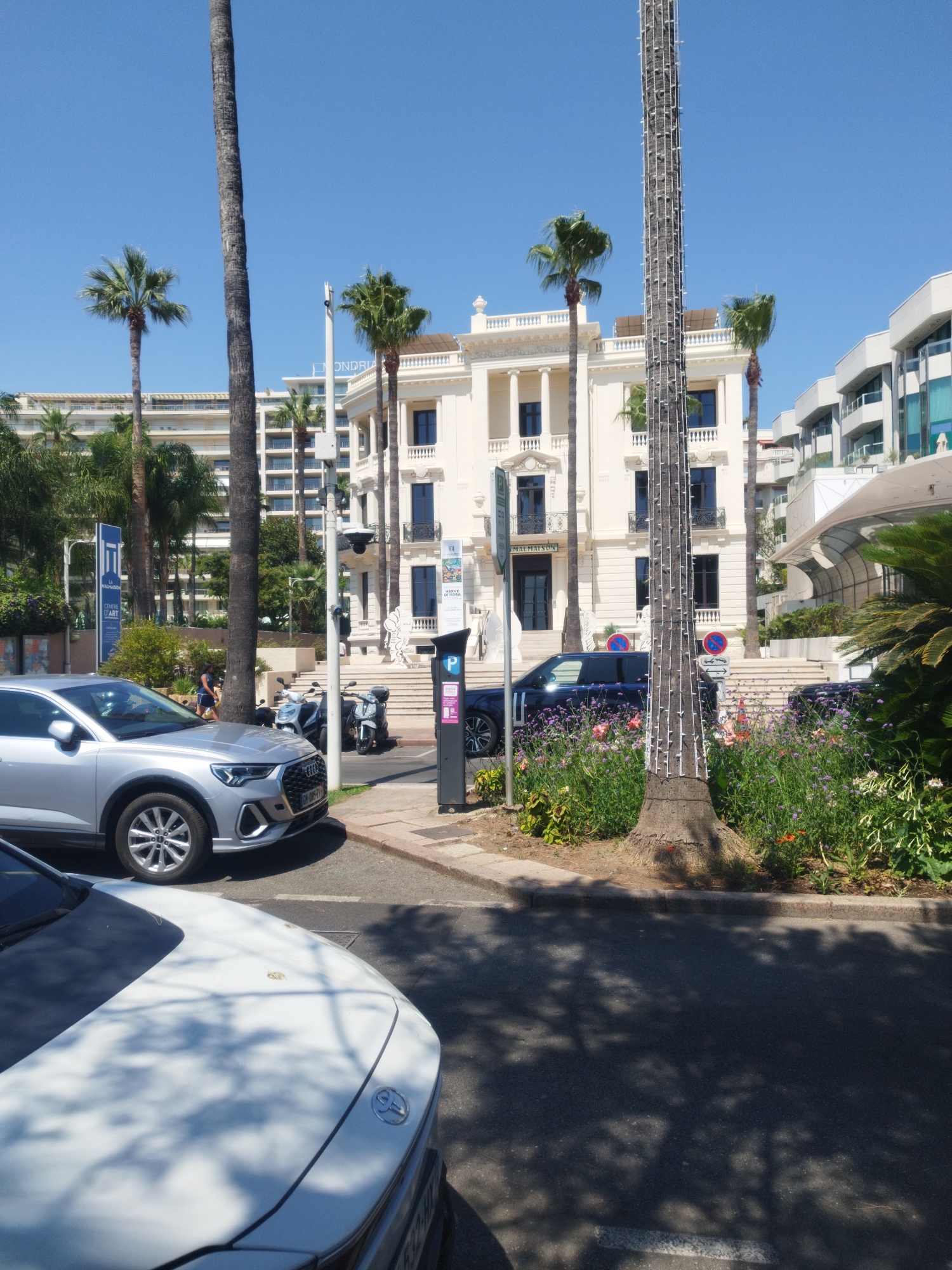 A summer afternoon along Cannes' iconic Croisette