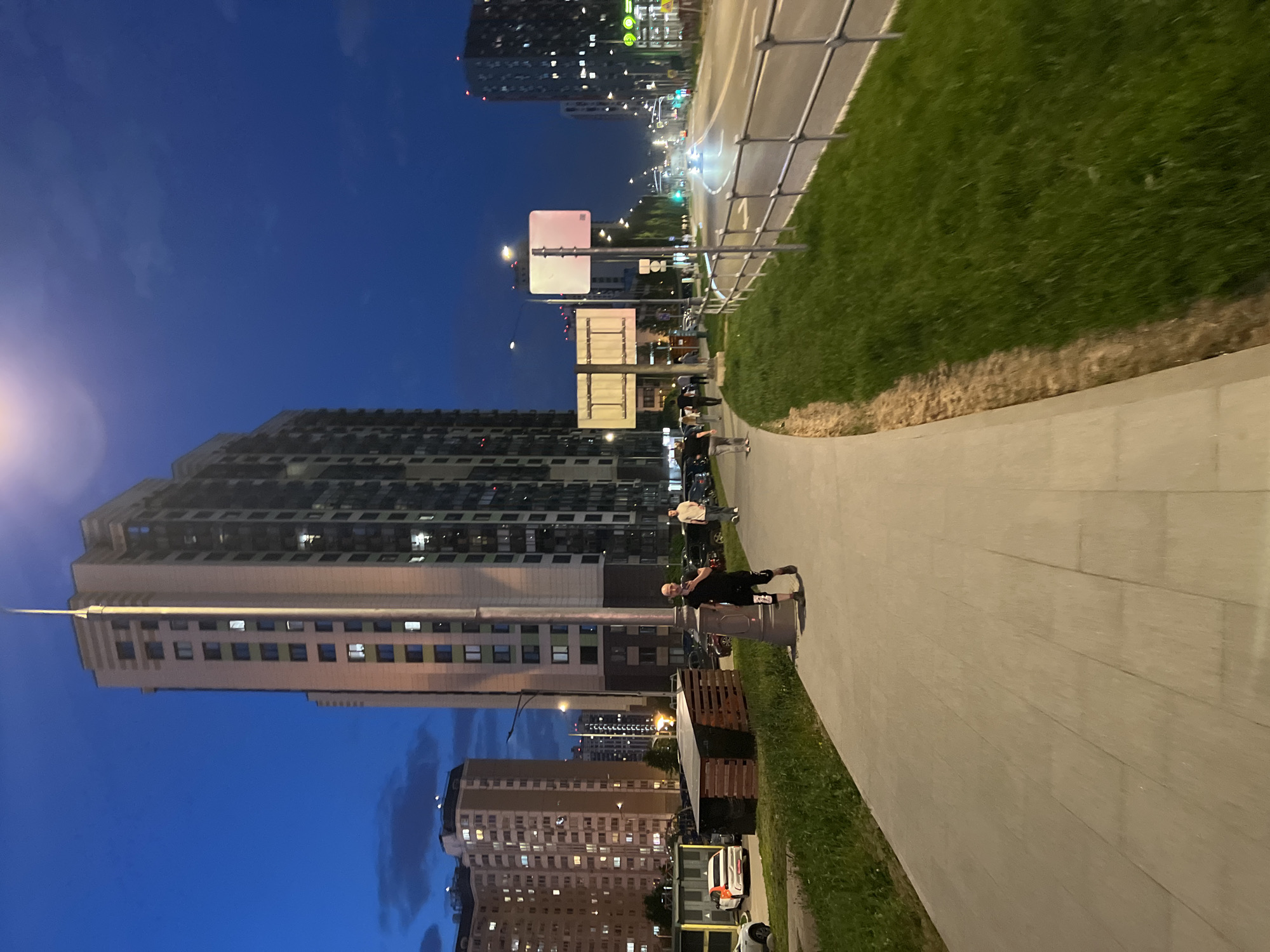Evening street life documented in Vnukovo district