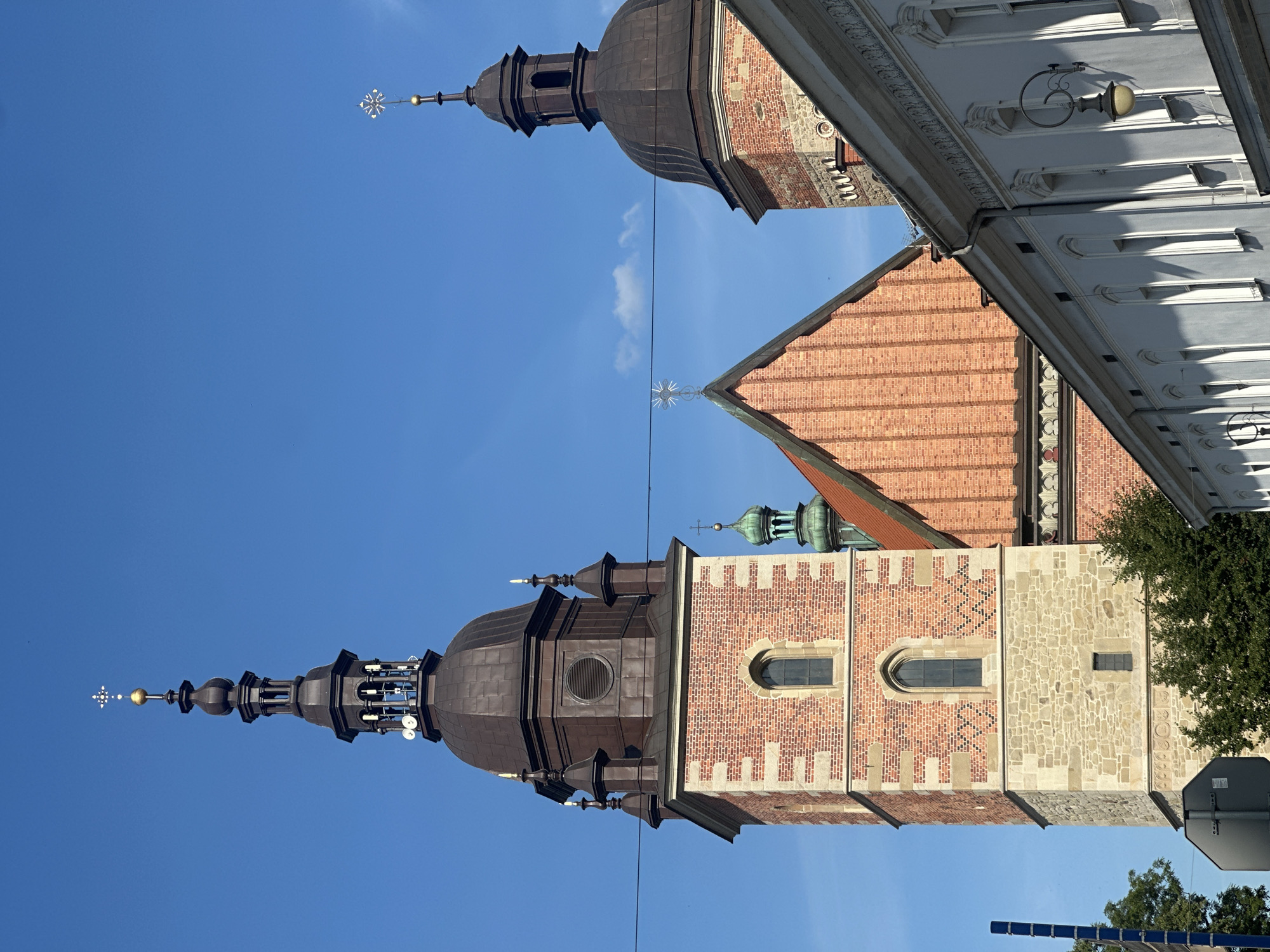 Folk festival fills Nowy Sącz city center with costumes and music