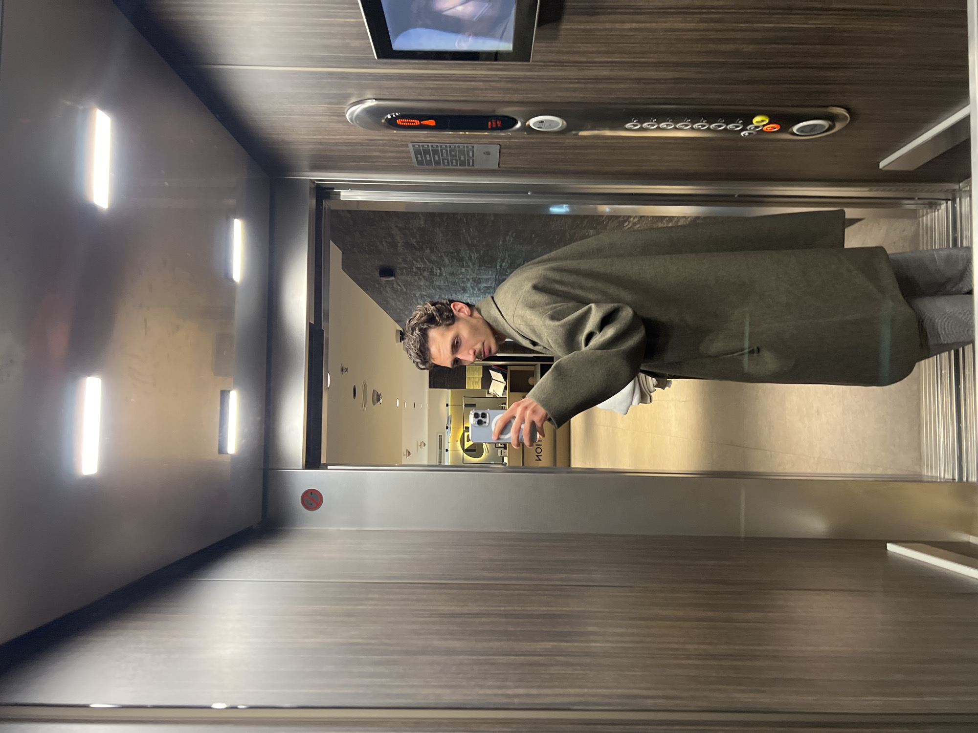 Man takes series of selfies in Budva indoor locations