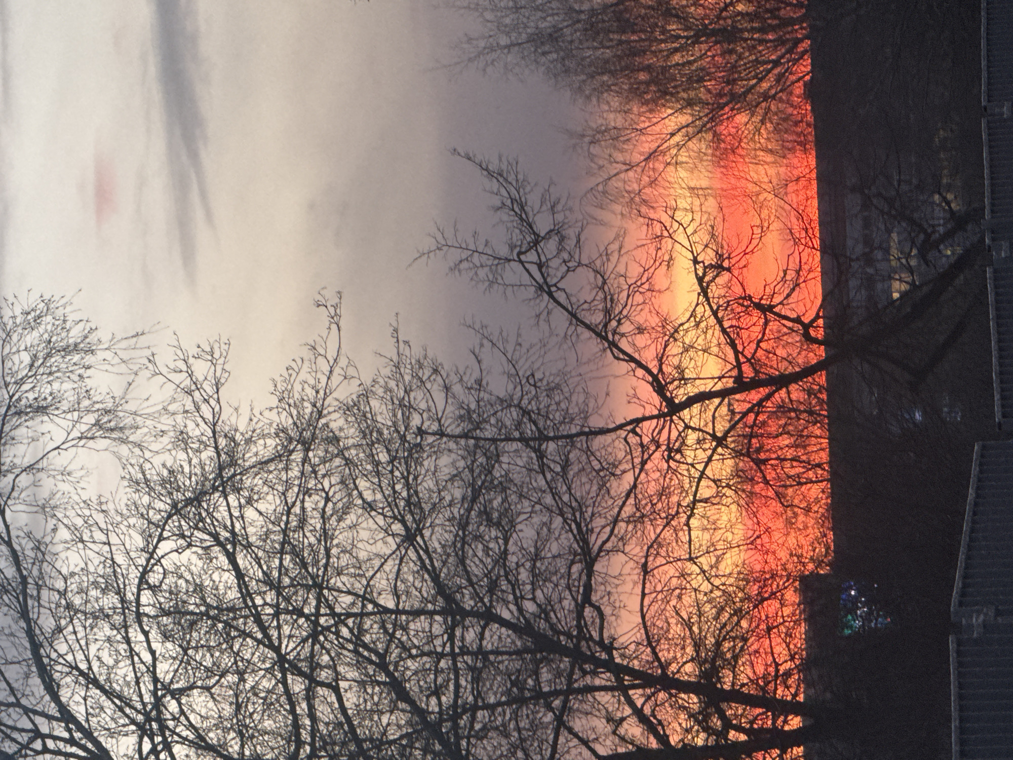 Moscow residents witness colorful sunset across city