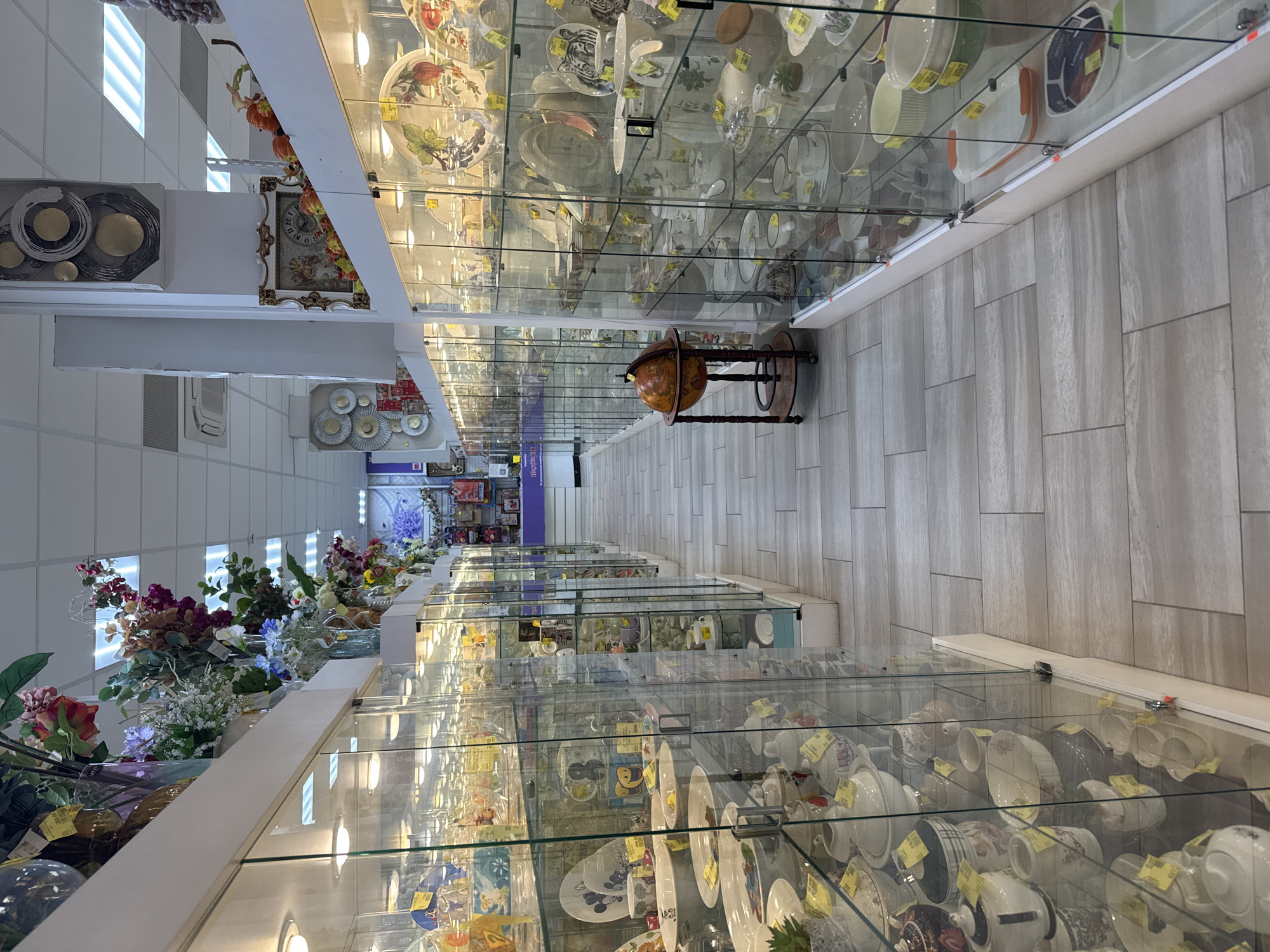 Woman shops porcelain displays, gets nails done in Klin