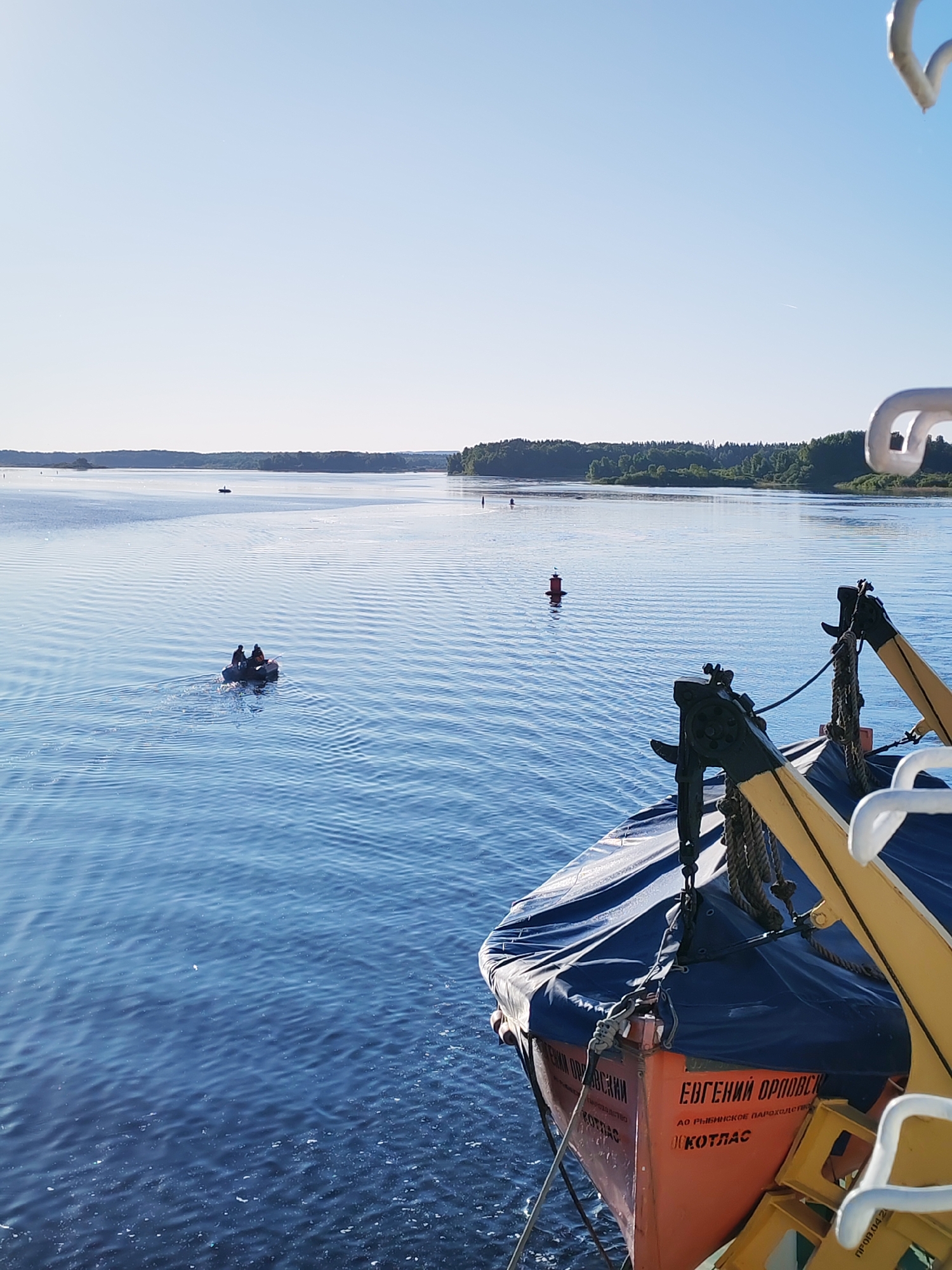 Peaceful water scene captured from vessel near Ul'yanovo, Russia