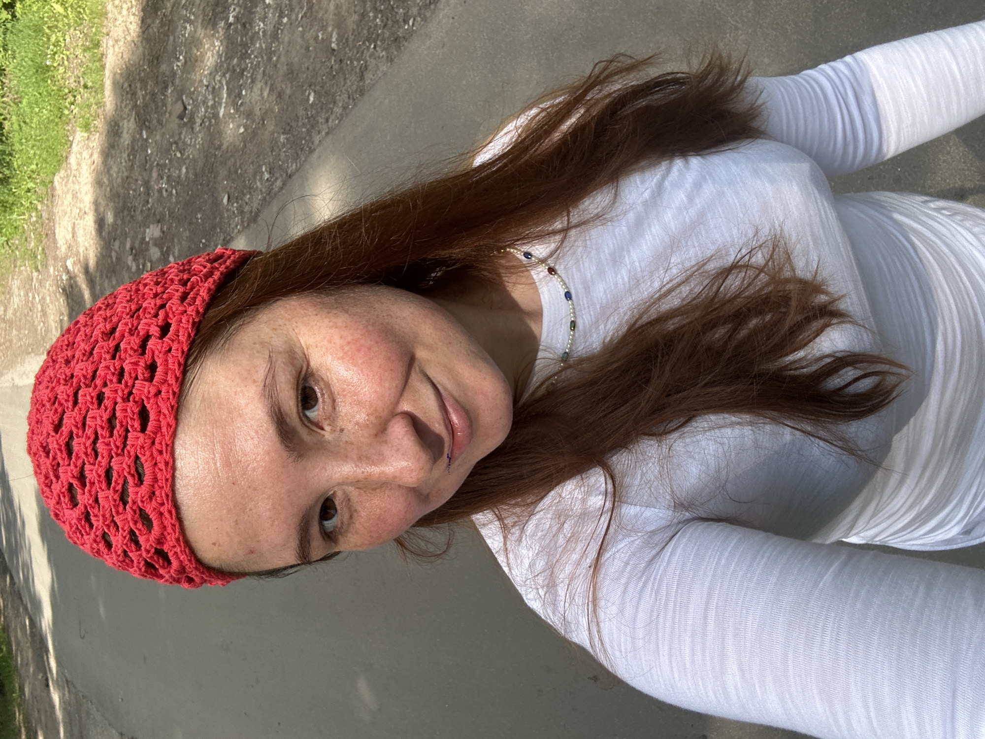 Family street outing with selfies in Nizhny Novgorod