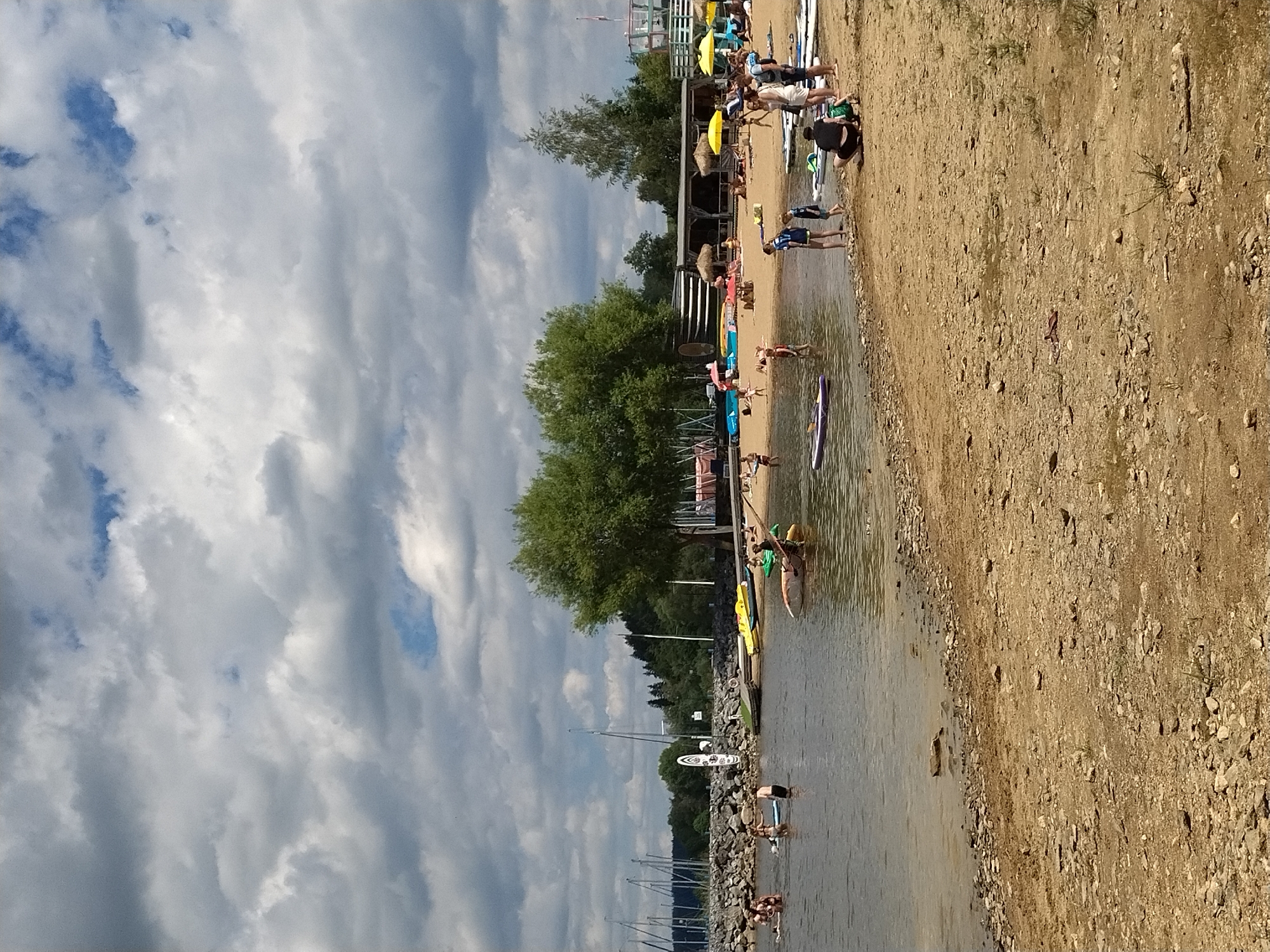 Slapy Reservoir beach buzzing with summer activity