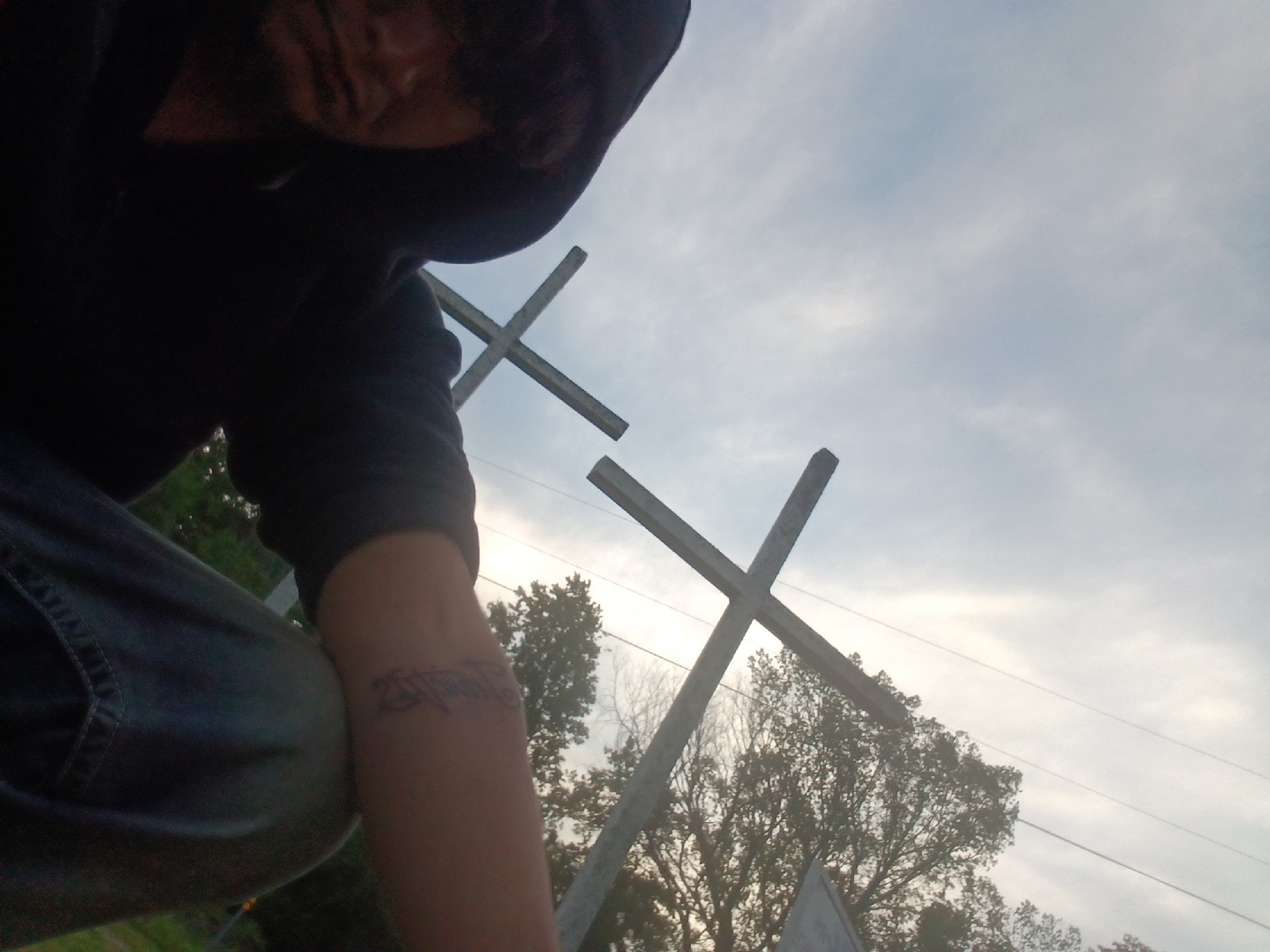 Late-night cemetery visit documented in Stilwell