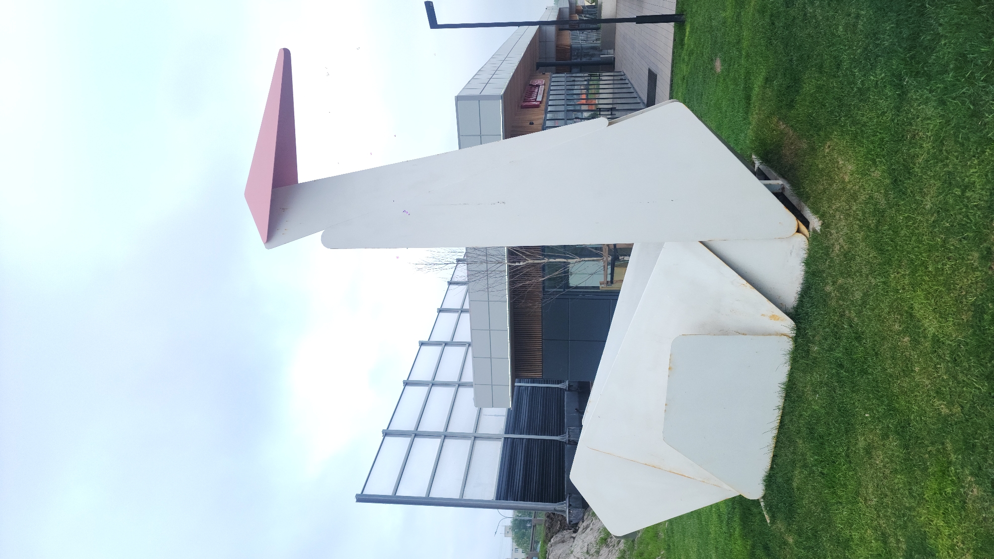 Modern abstract sculpture spotted in Moscow public space