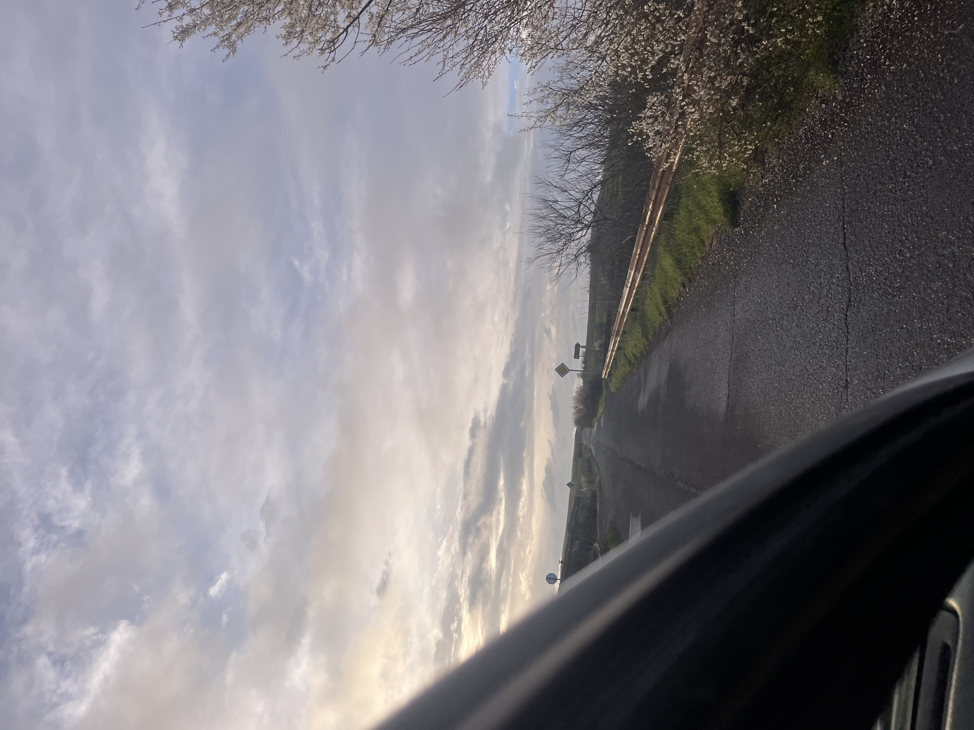 Driver captures cloudy road scene in Izvor, Bulgaria