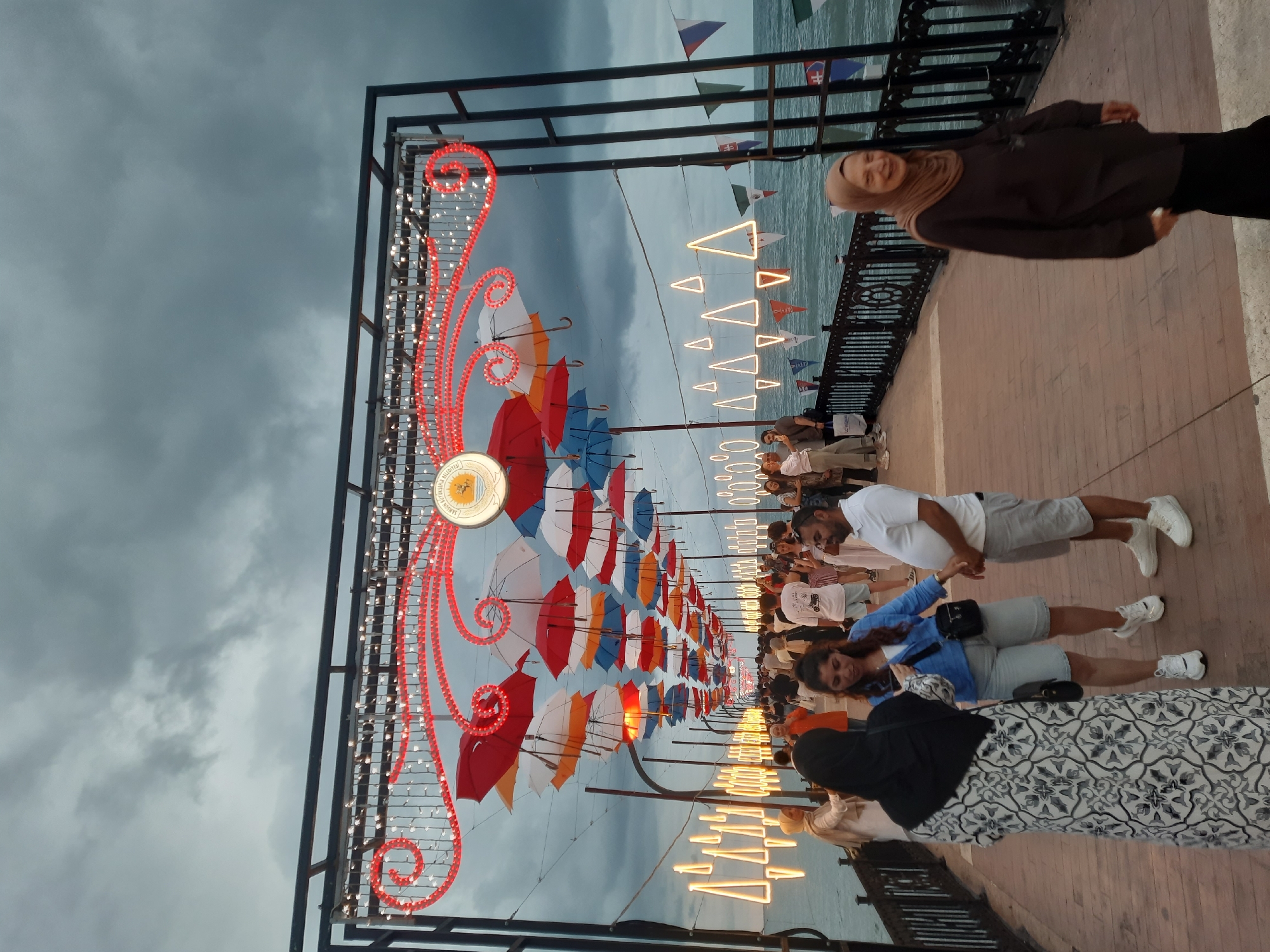 Folk dance festival lights up Atakum's waterfront with international performers