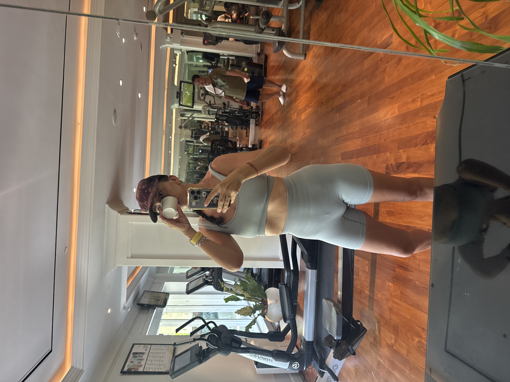 Morning gym activity observed in Kuta Selatan fitness facility