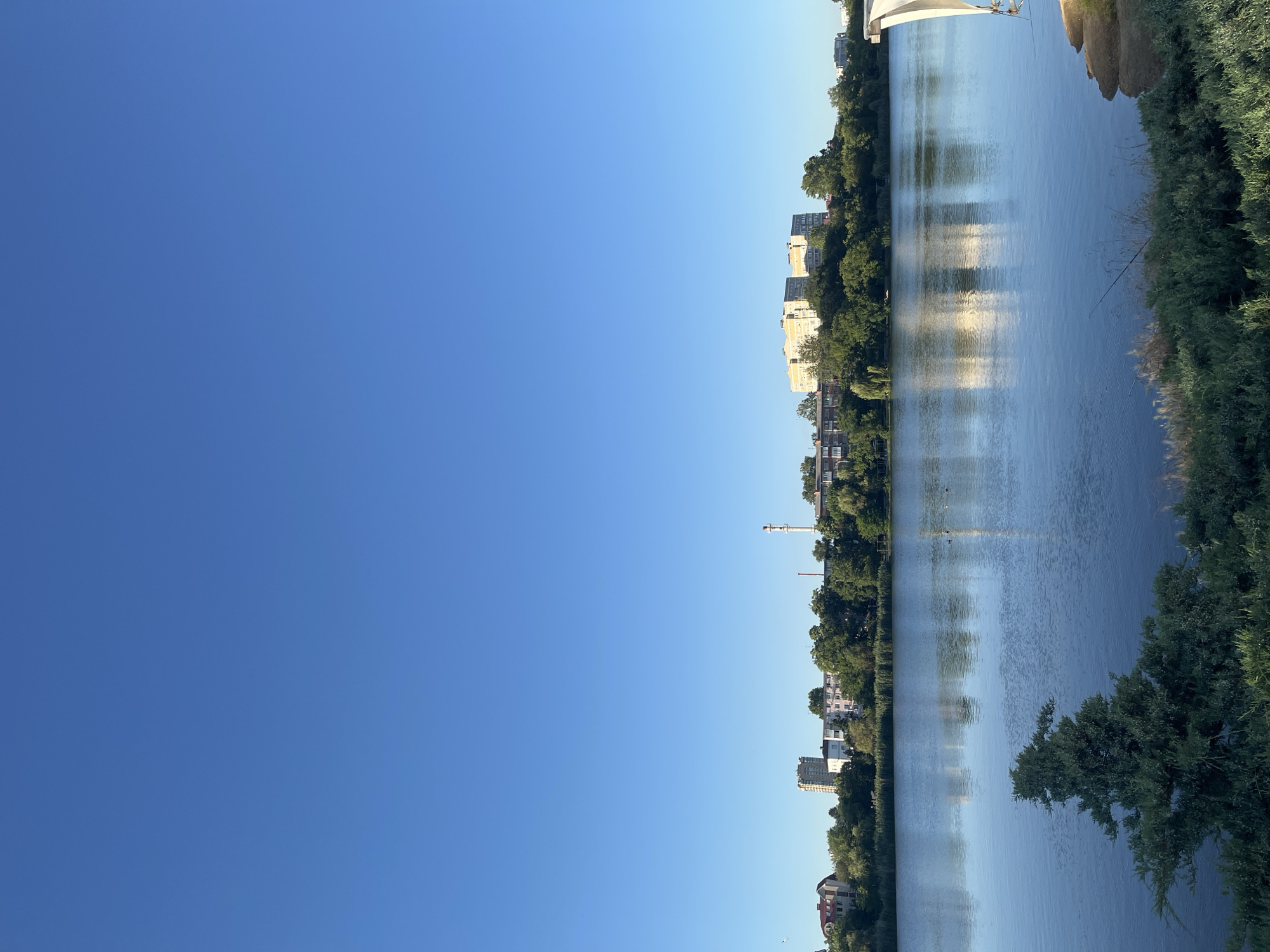 Afternoon stroll through Krasnodar's lakeside park and Riviera district