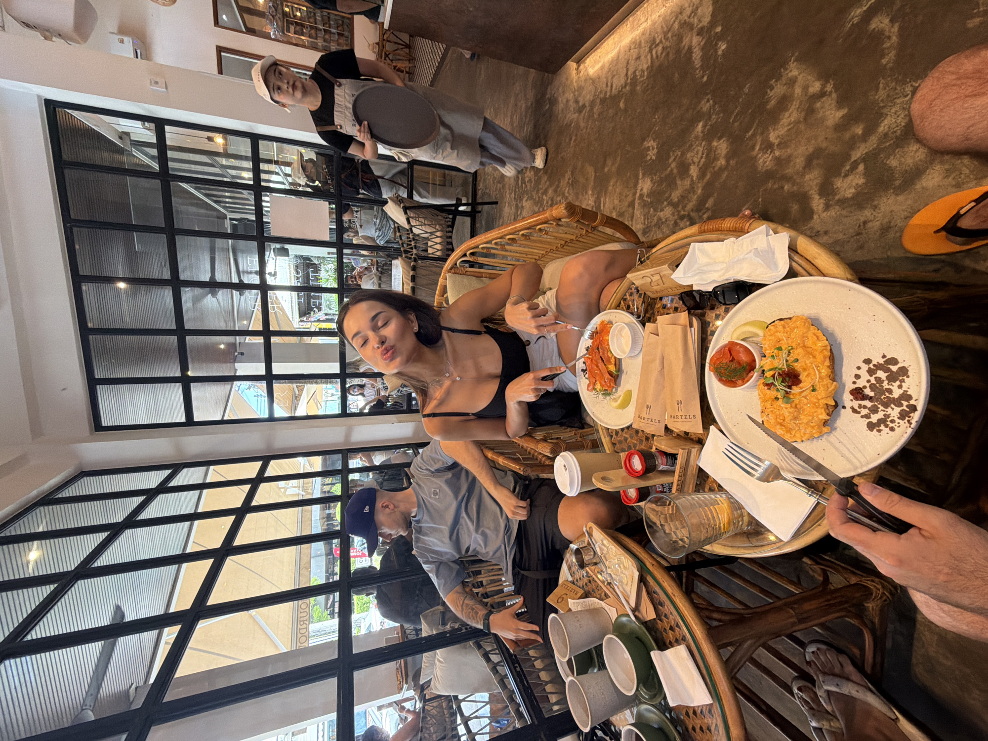 Early morning diners spotted at Choeng Thale cafe